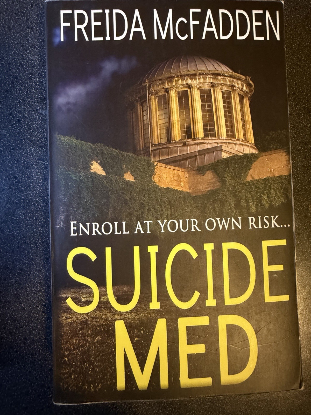 Suicide Med by Freida McFadden Paperback Novel Medical School Suspense Fiction