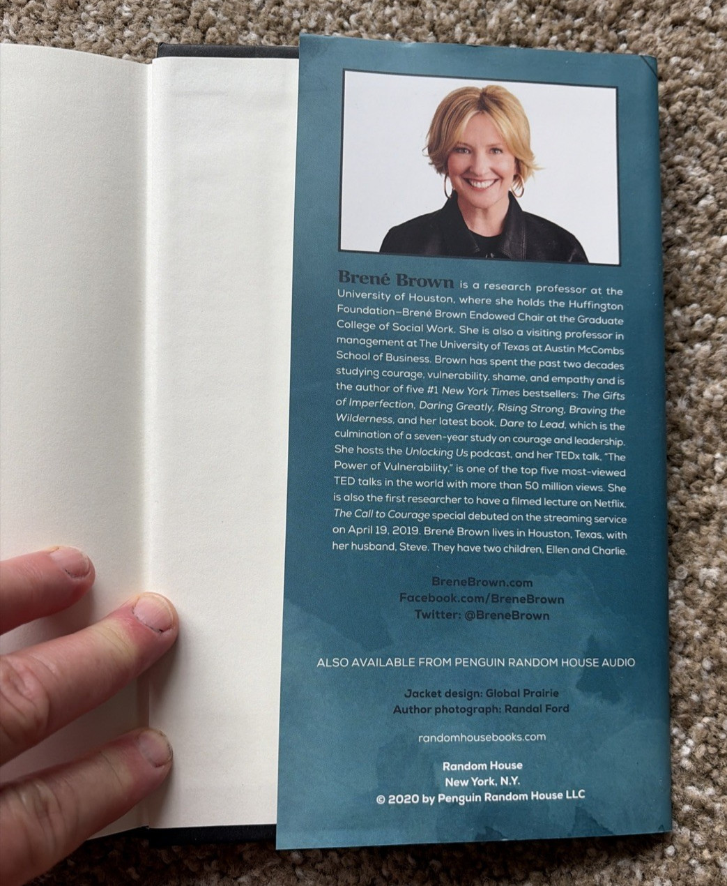 Lot of 4 Brene Brown (2 HC/DJ, 2 PB) books **VERY GOOD/LIKE NEW**