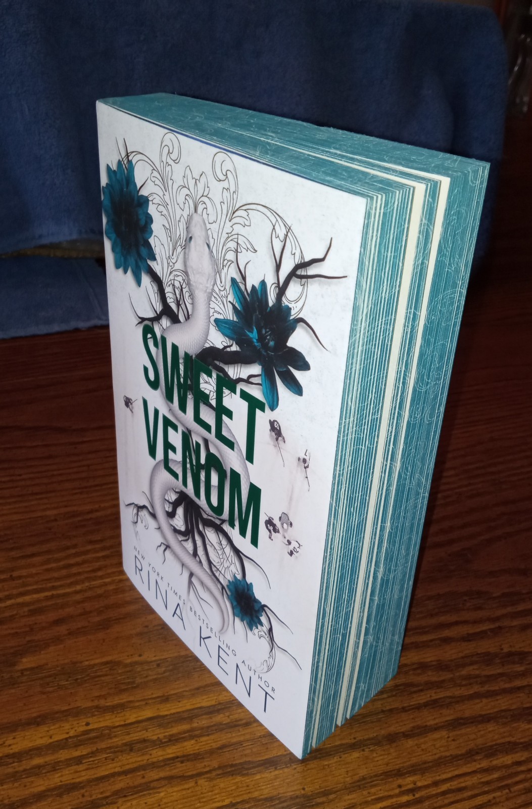 Sweet Venom Deluxe Edition (Vipers #2) Rina Kent, Paperback, Like New, Free Ship