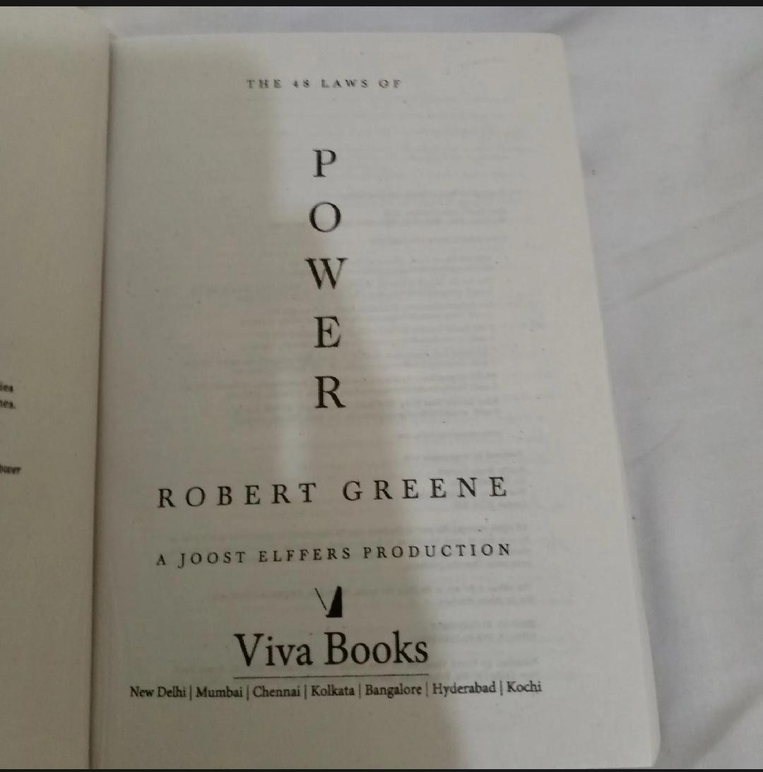 The 48 Laws of Power – Robert Greene | Bestseller Paperback