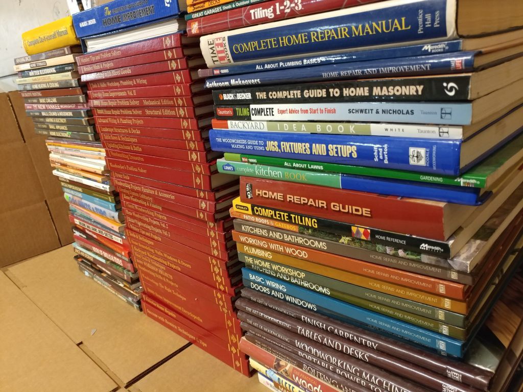 Books by Genre 20 LBS (Pounds) Box Value Lot Sorted Fiction/Nonfiction HB/PB SET