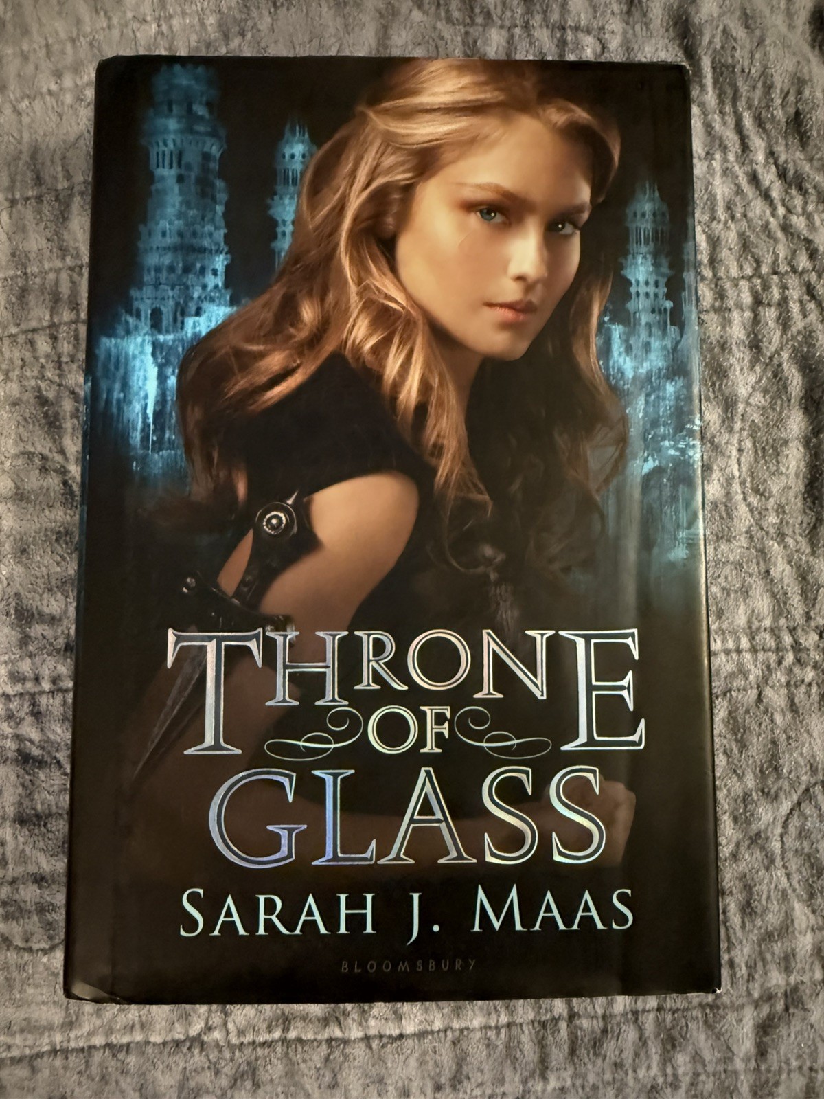 Throne of Glass 1st Sarah J. Maas. Very Good Barbie Cover Not A Library Copy