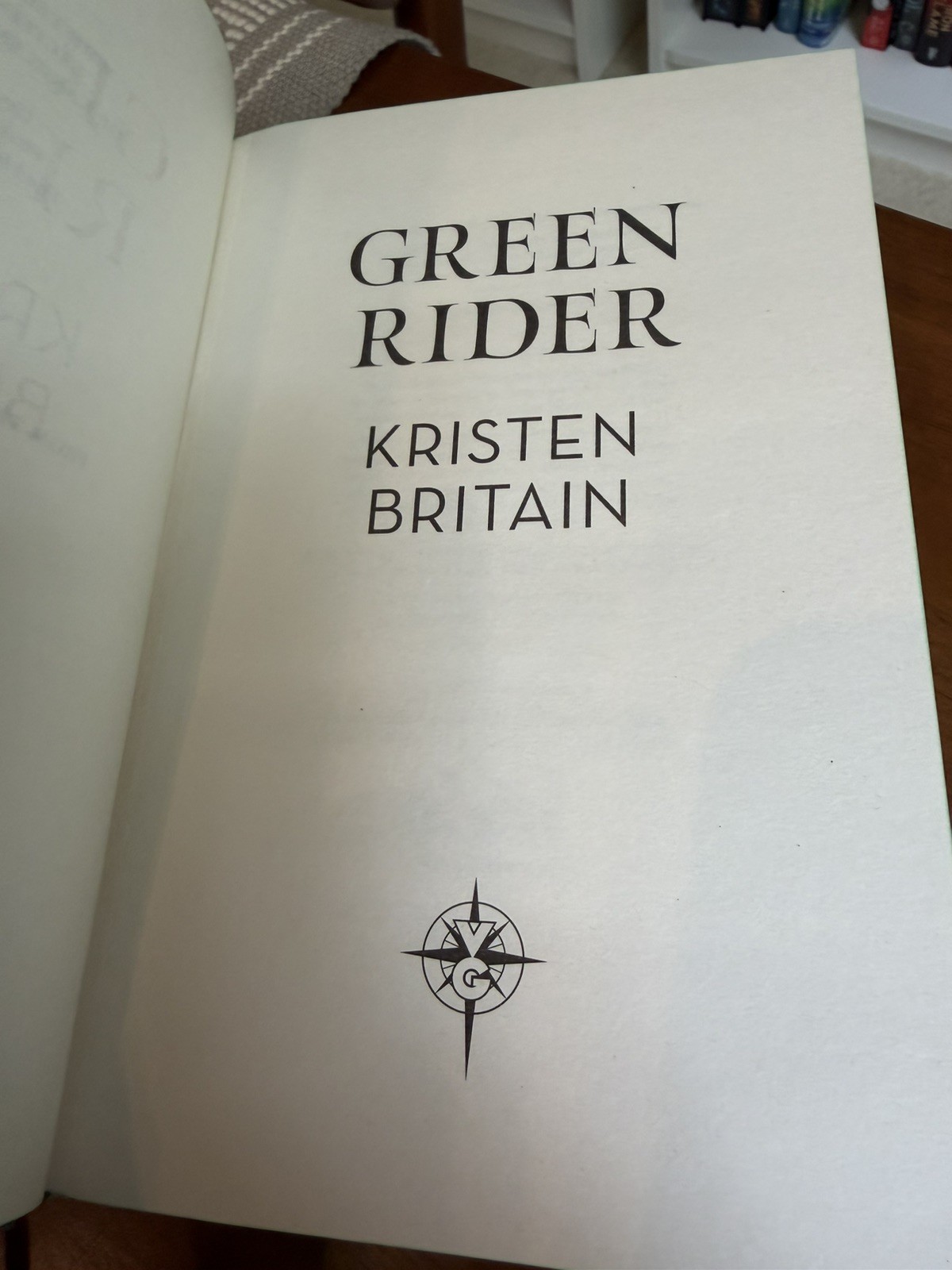 NO DUST JACKET Broken Binding – Green Rider By Kristen Britain