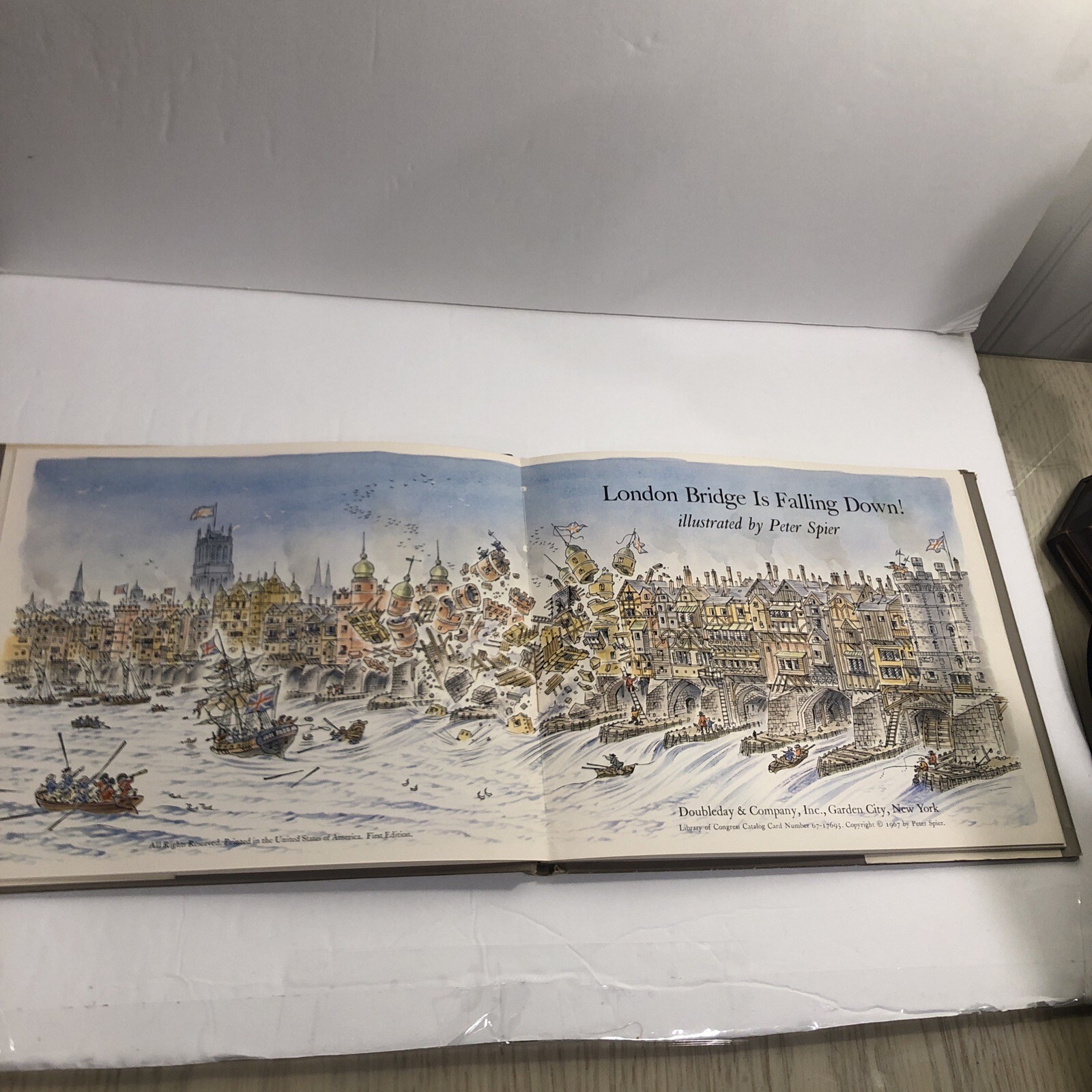 London Bridge Is Falling Down! Peter Spier First Edition 1967 HC w/ DJ VERY GOOD