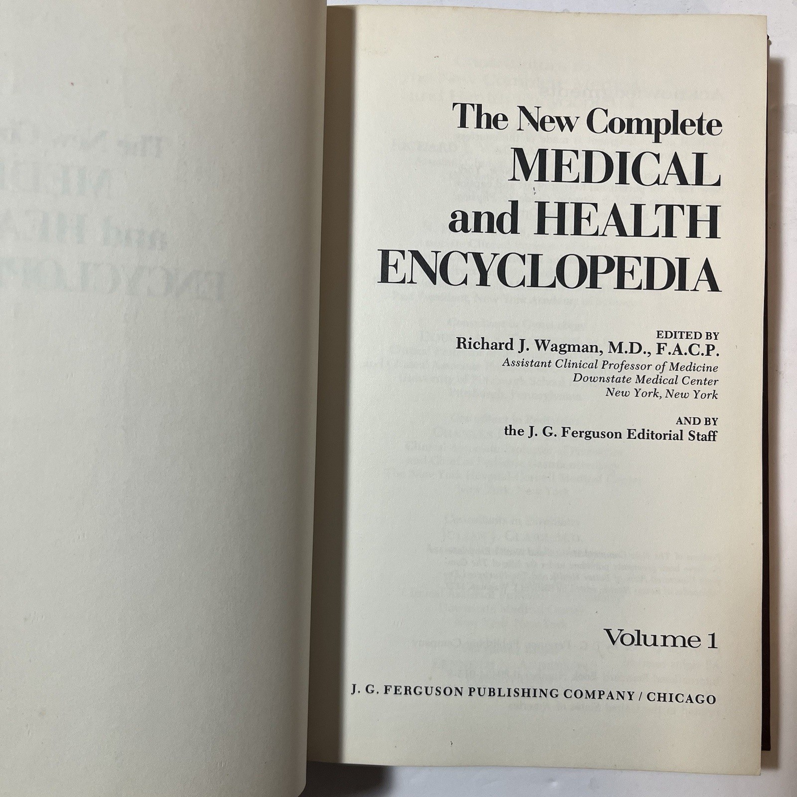 The New Complete Medical and Health Encyclopedia 4-Volume Set Hardcover