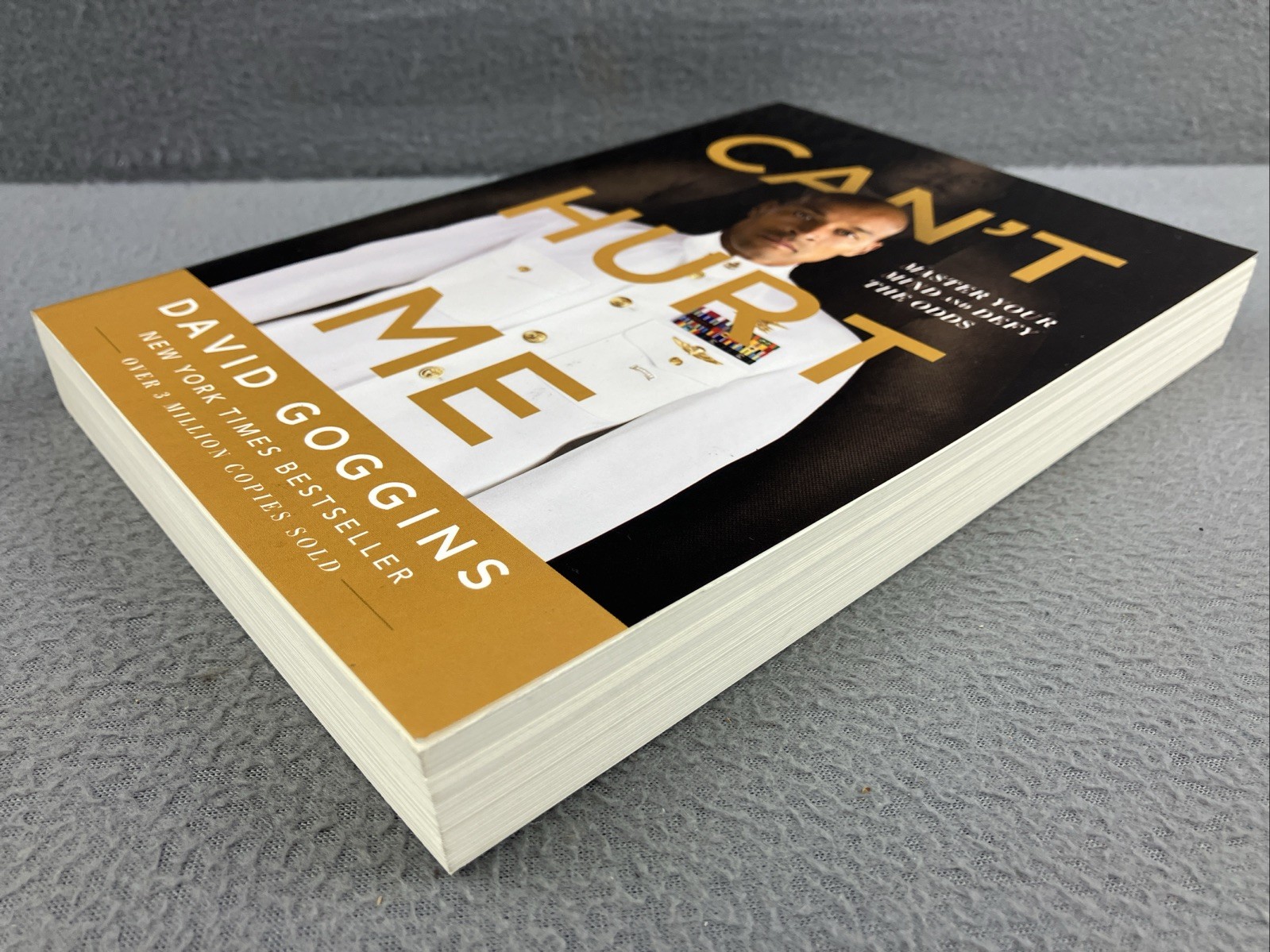 Can’t Hurt Me: Master Your Mind and Defy the Odds by David Goggins Paperback