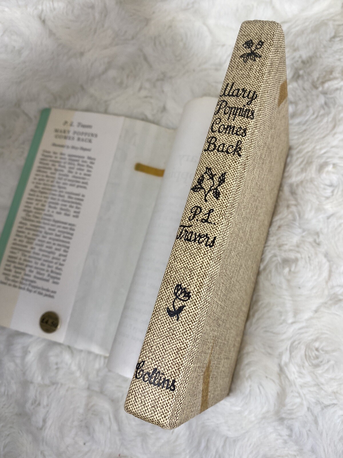Mary Poppins Comes Back, P.J. Travers 1965, Vintage Beloved Book W/ Dust Cover
