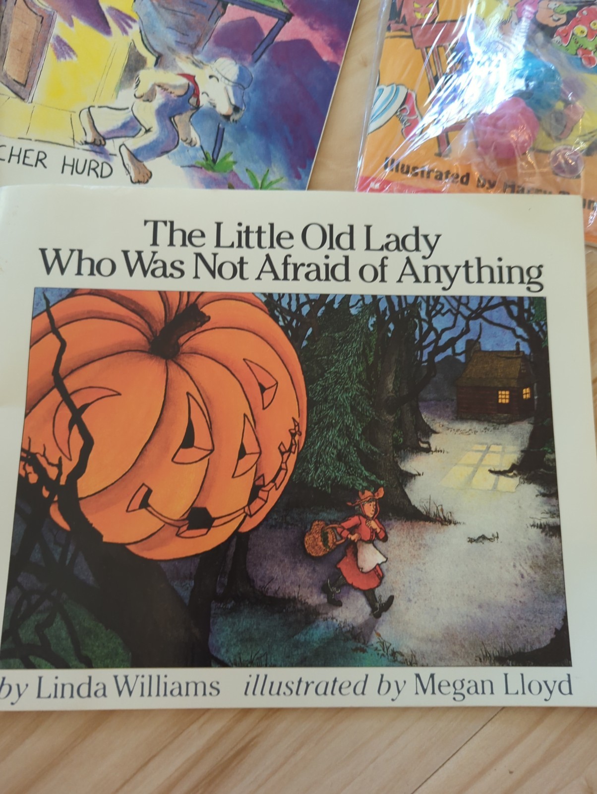 Scholastic Lot of 8 Illustrated Children’s Paperback Halloween Books Ages 4-8