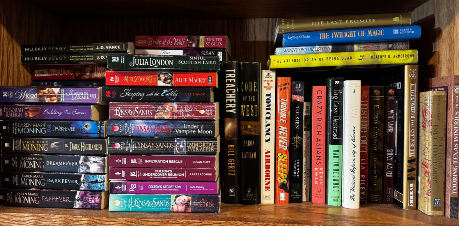 LOT OF 5 POUNDS HARDCOVER BOOKS ROMANCE SUSPENSE THRILLER MYSTERY NICE MIX GOOD