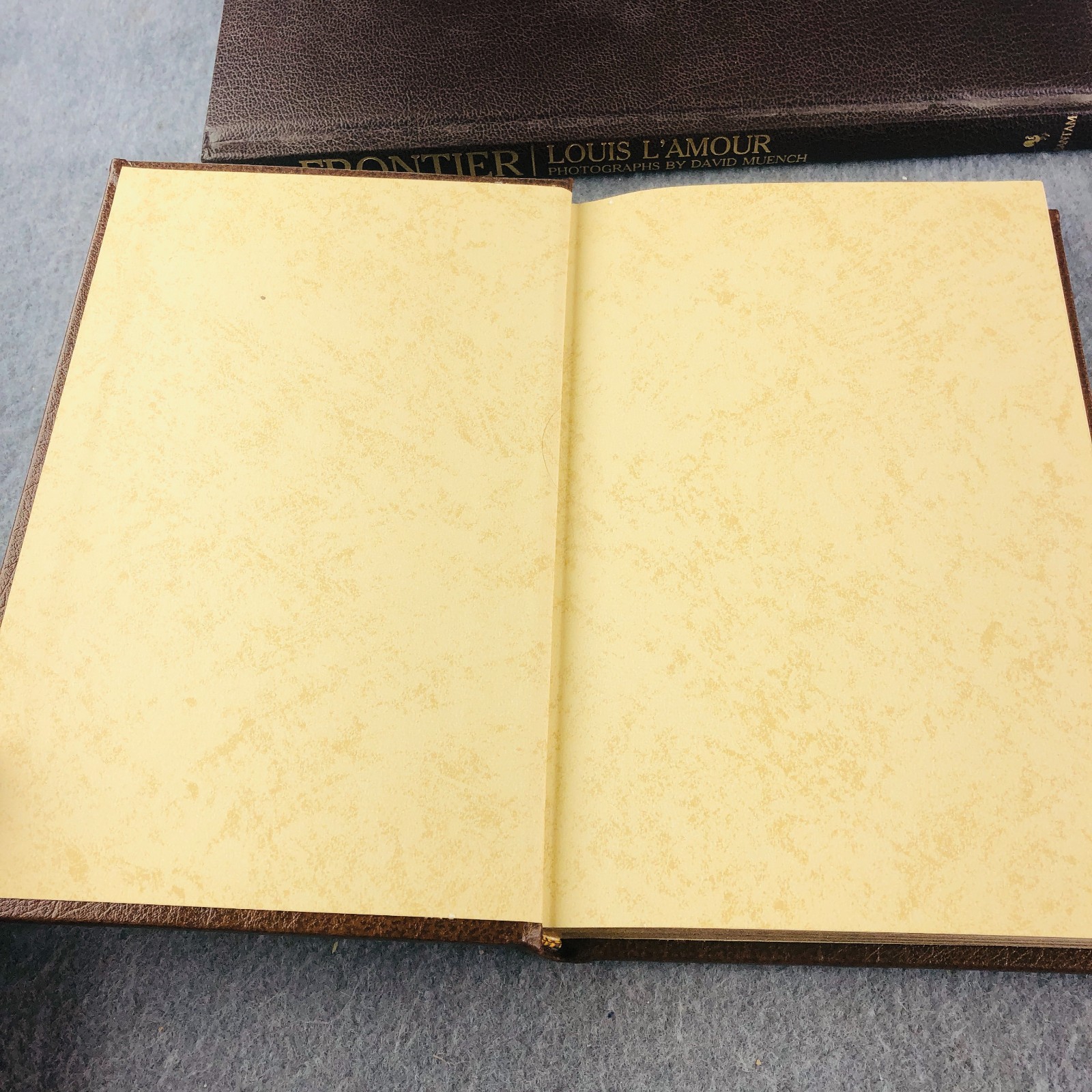 122 Vol. Louis L’amour Leatherette Collection ~ Complete Original Series. ~ Nice