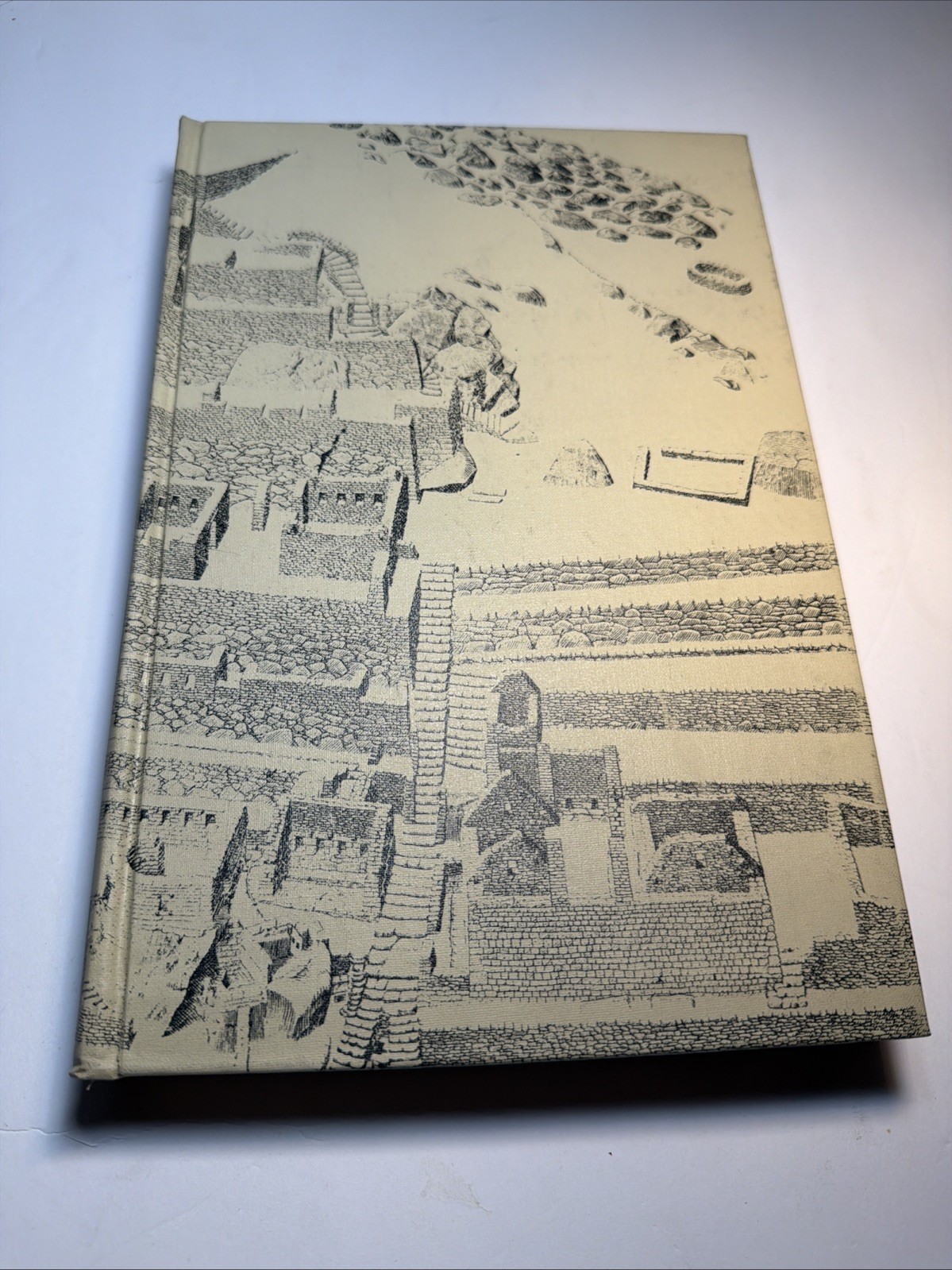 MACHU PICCHU: A CITADEL OF THE INCAS 1979 Hiram Bingham HC Like New (582)