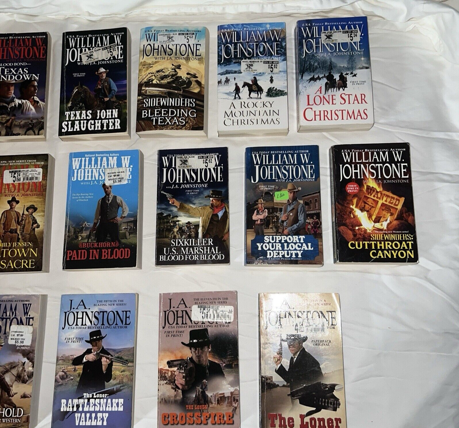William W. Johnstone Western Paperback Books Multiple Titles Reading Lot Of 20