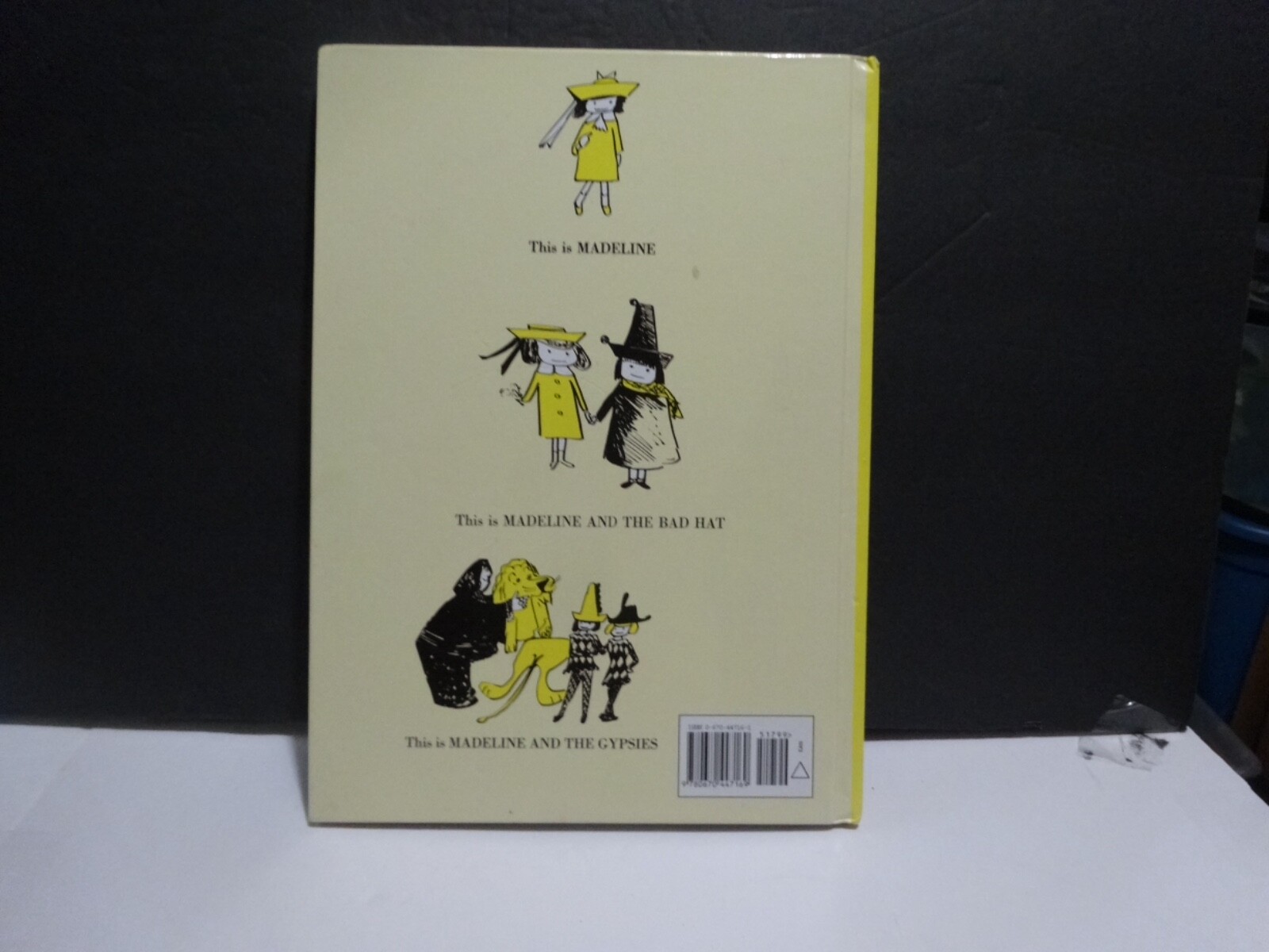 Madeline’s Rescue by Ludwig Bemelmans HC 12.25”x9”