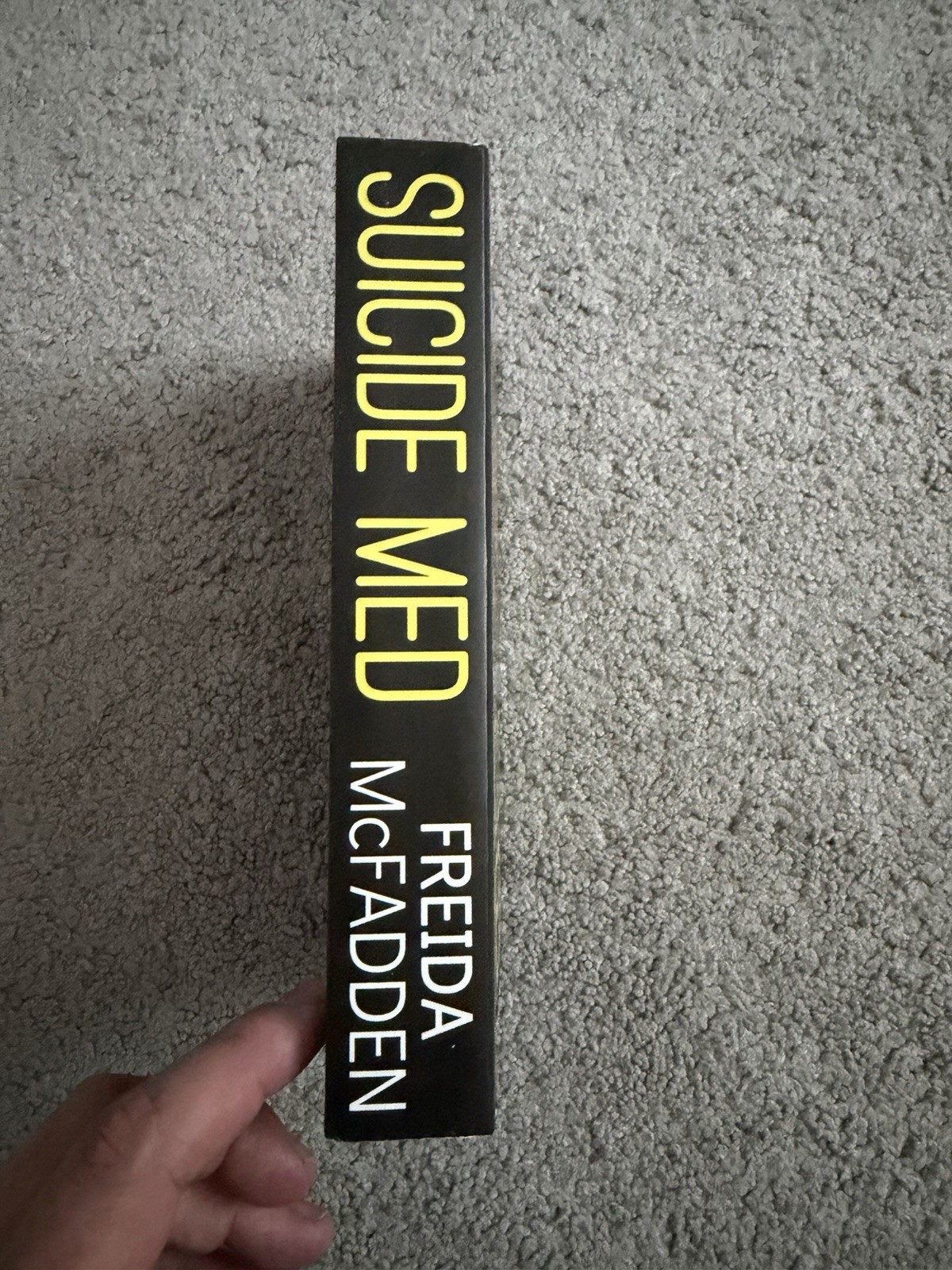 Suicide Med by Freida McFadden – 2014 OUT OF PRINT RARE OOP
