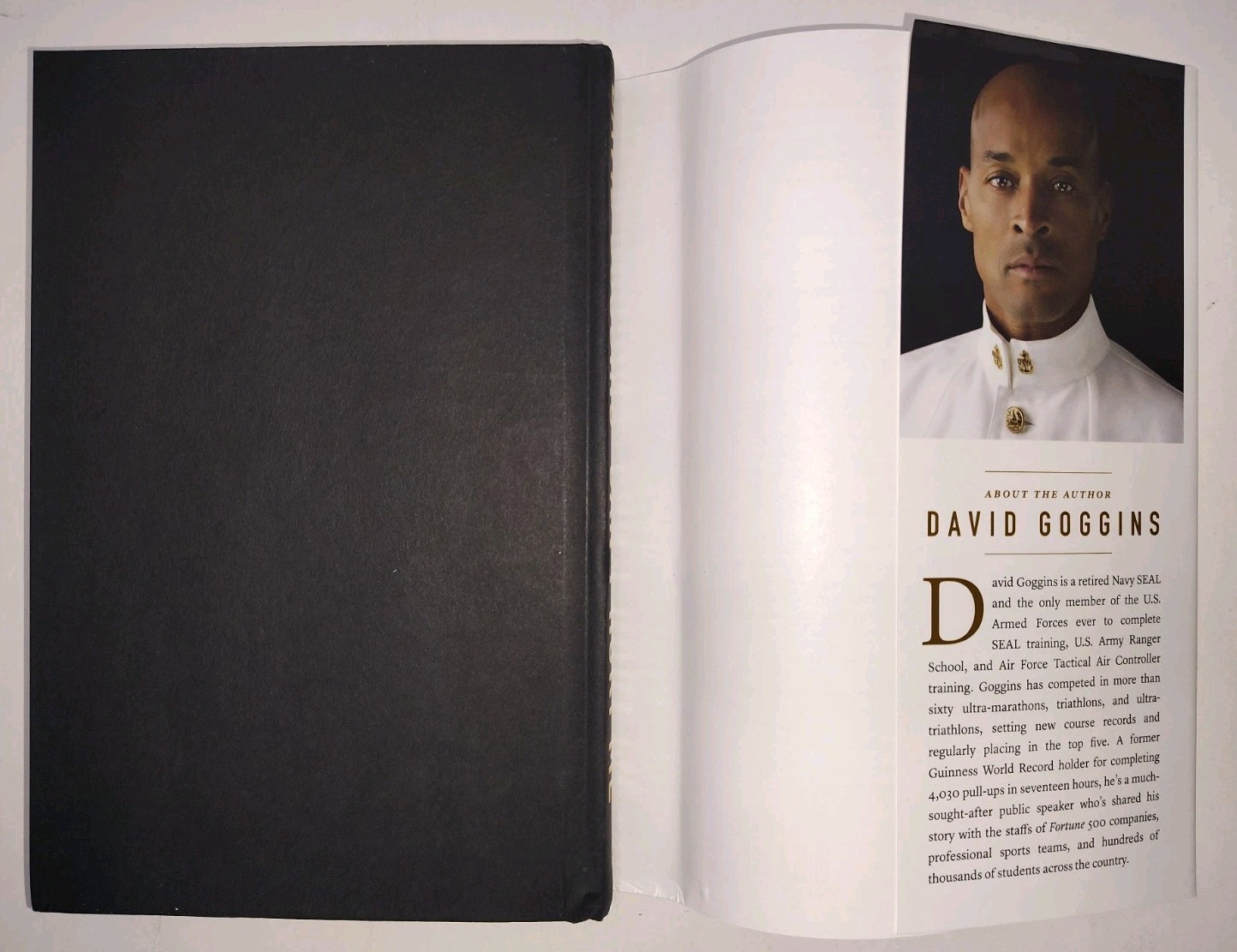 CAN’T HURT ME: Master Your Mind and Defy the Odds by David Goggins (2018, HC/DJ)