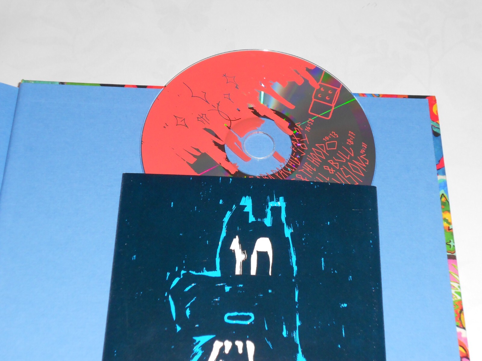 1st Edition Limited (1000 pcs) GlompX Comics Art Finland HC w/ CD-ROM NEW HTF