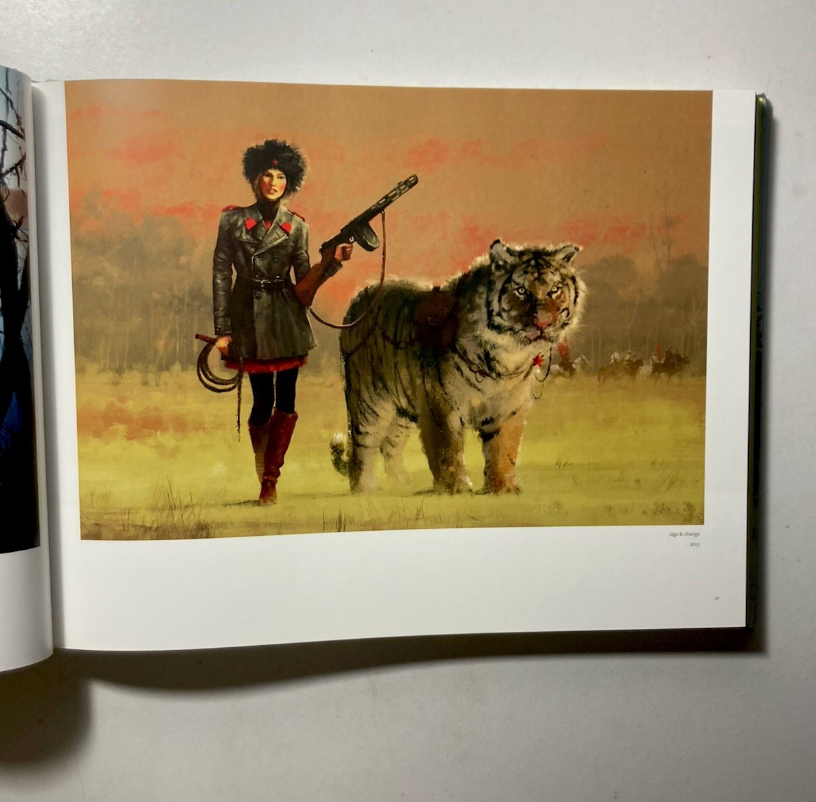“Howling At The Moon” JAKUB ROZALSKI 2018 Hardcover Art Book Steampunk RARE