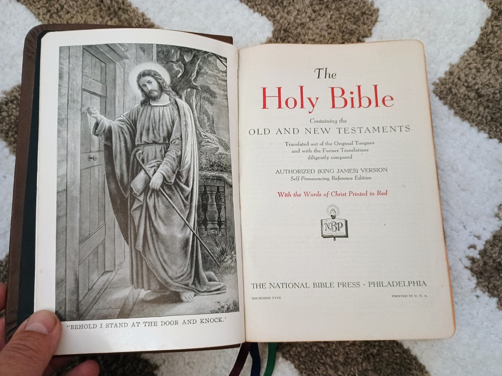 HOLY BIBLE King James KJV National Bible Press Brown THUMB INDEX Words In Red