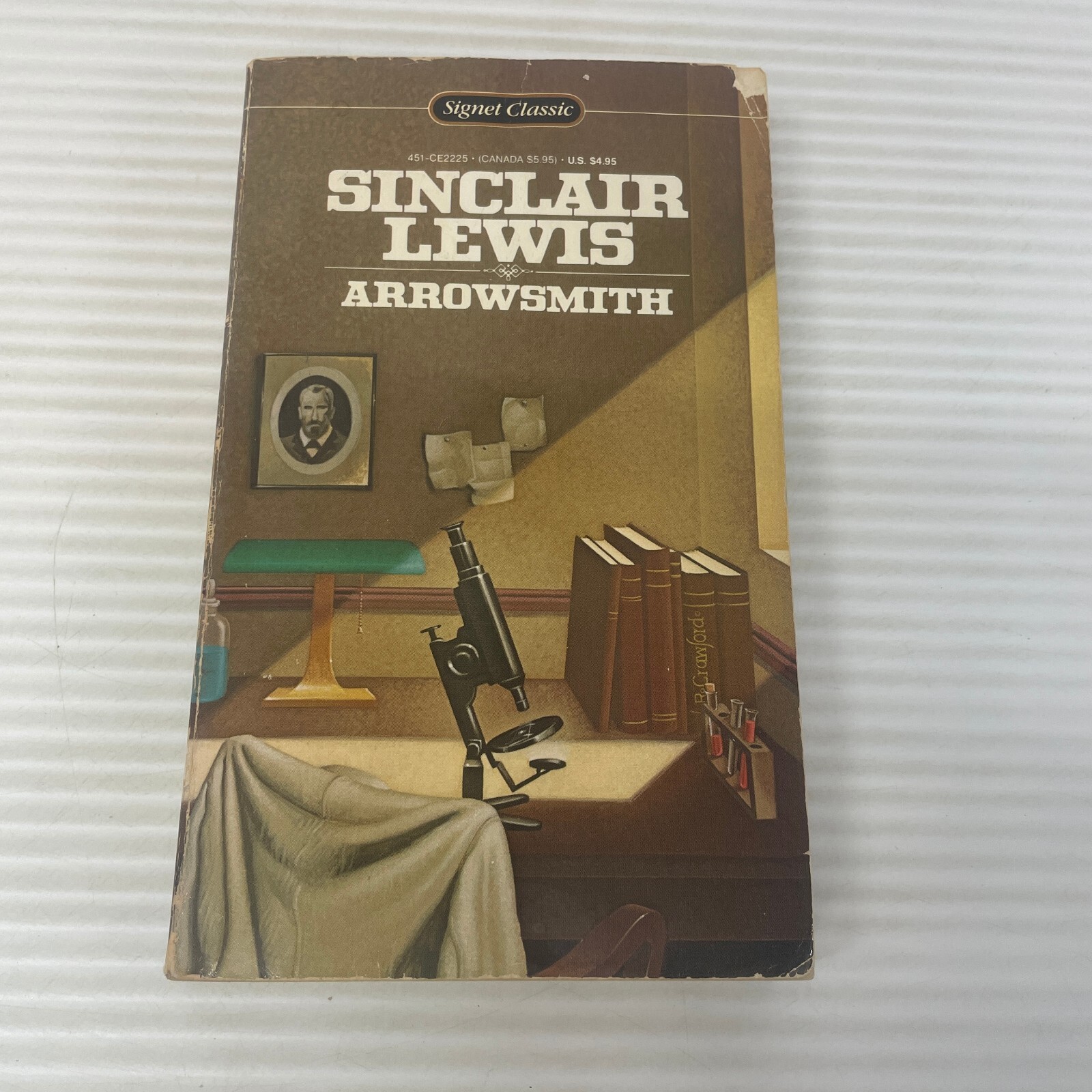 Arrowsmith Medical Drama Paperback Book by Sinclair Lewis from Signet 1980