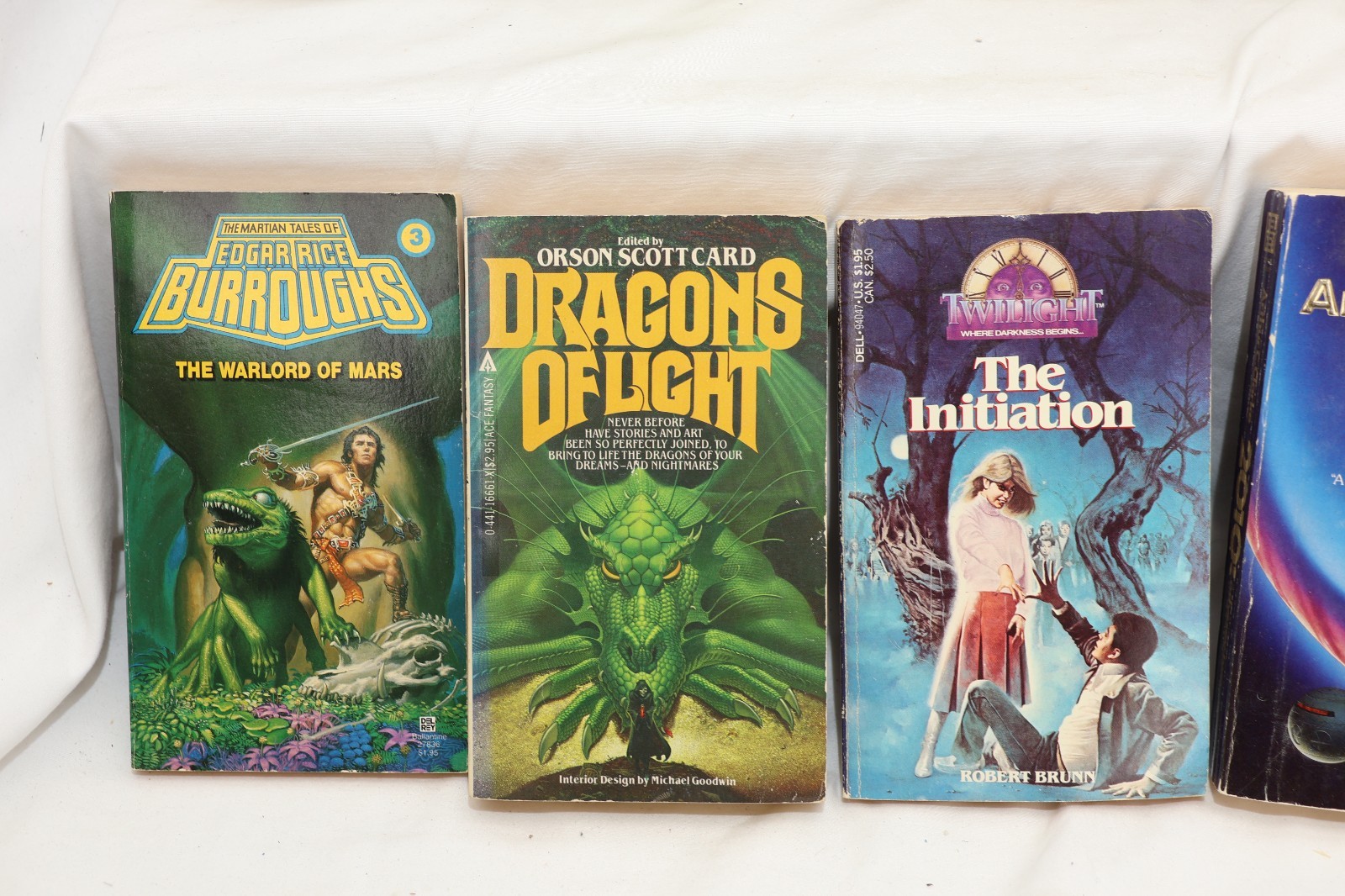 Lot of 20 Science Fiction Books, Paperback, No Duplicates, B670