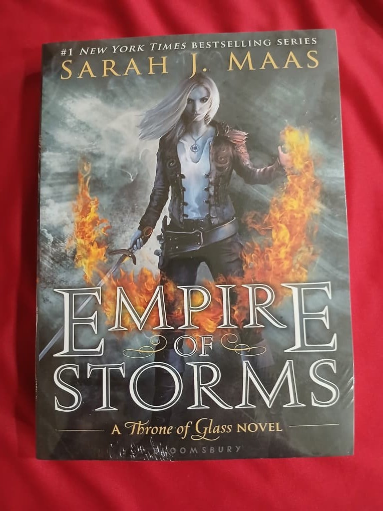 Throne Of Glass 8 Book Set By Sarah J Maas (Paperback English Book Soft Cover)