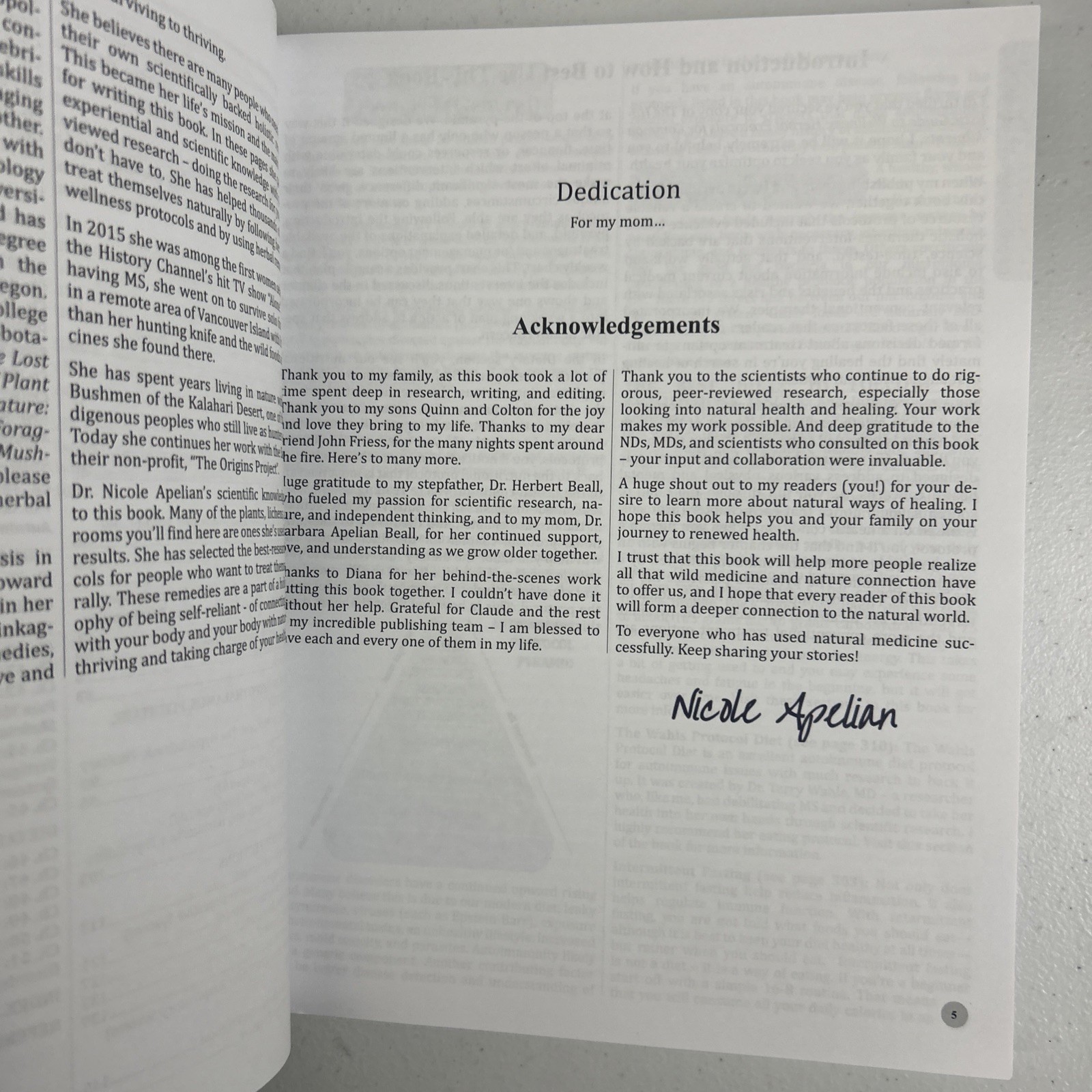 The Holistic Guide to Wellness: Herbal Protocols for Common Ailments. N. Apelian