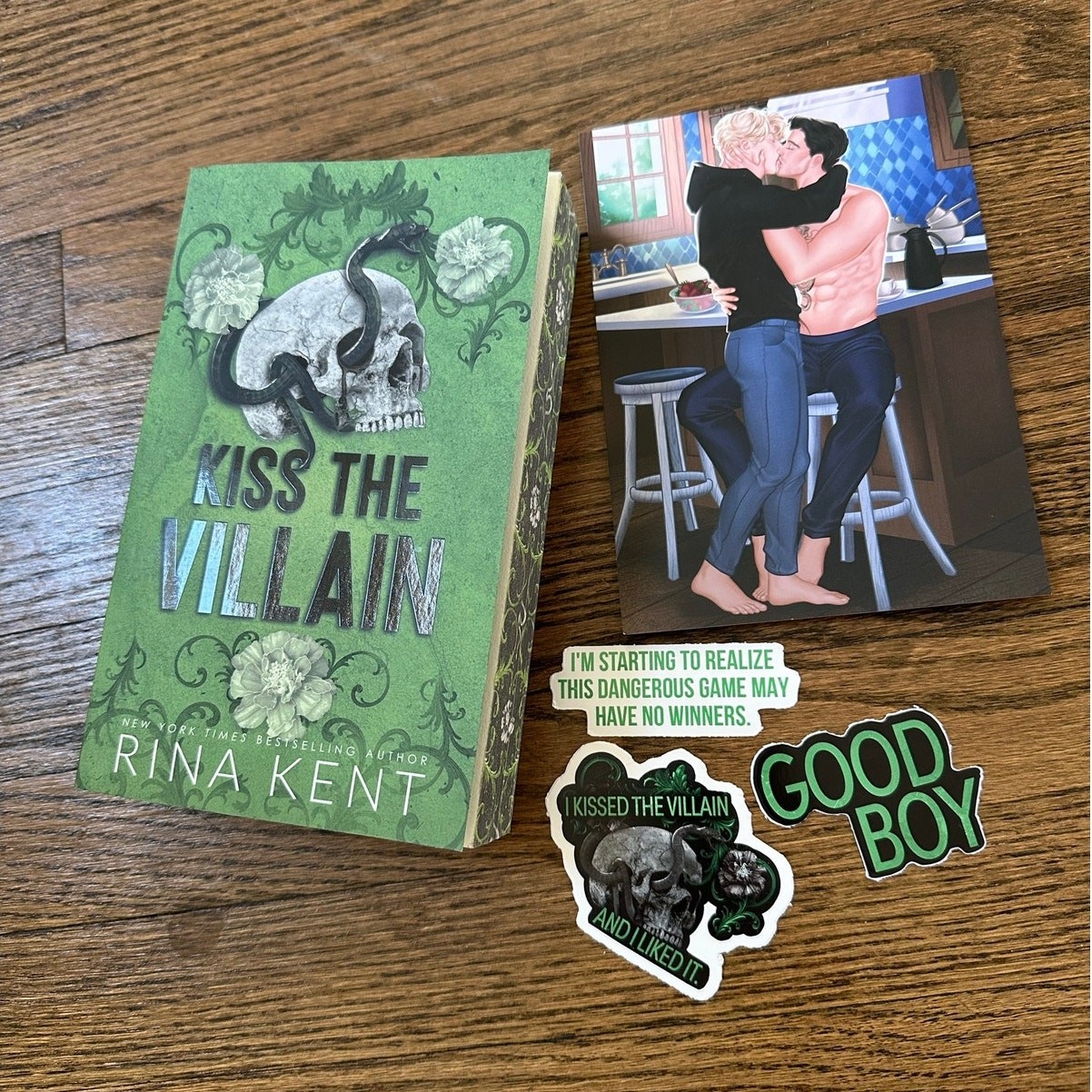 *Signed* Kiss The Villain Rina Kent Walmart Exclusive Paperback W/ Art