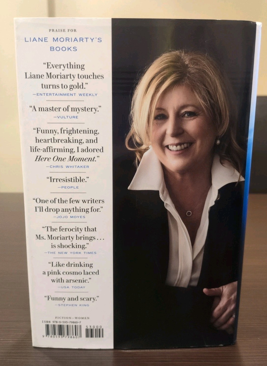 Here One Moment Hardcover Moriarty, Liane