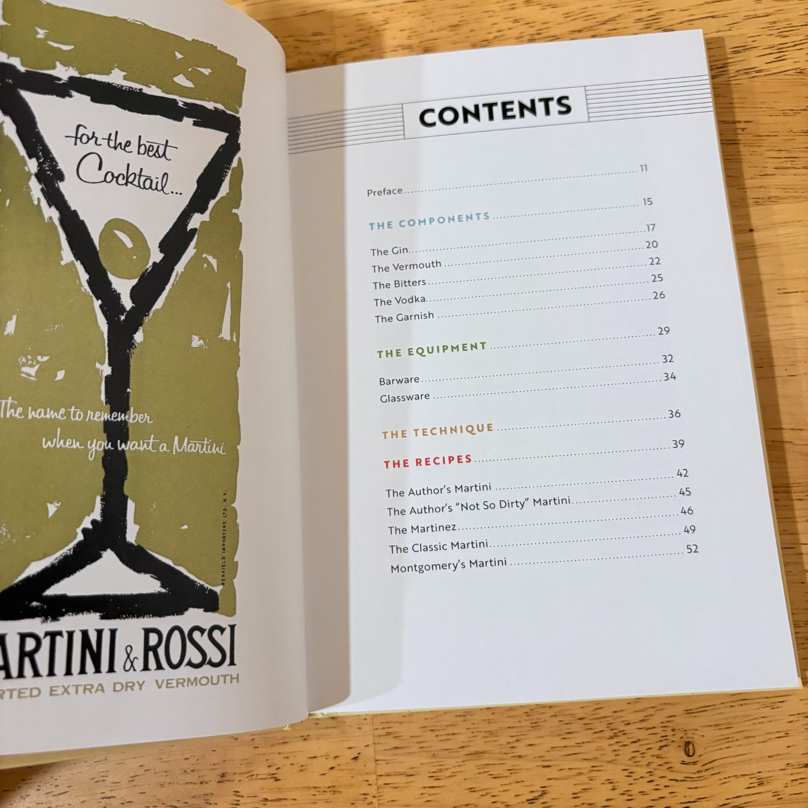 The Martini: Perfection in a Glass by Matt Hranek (2021, Hardcover)