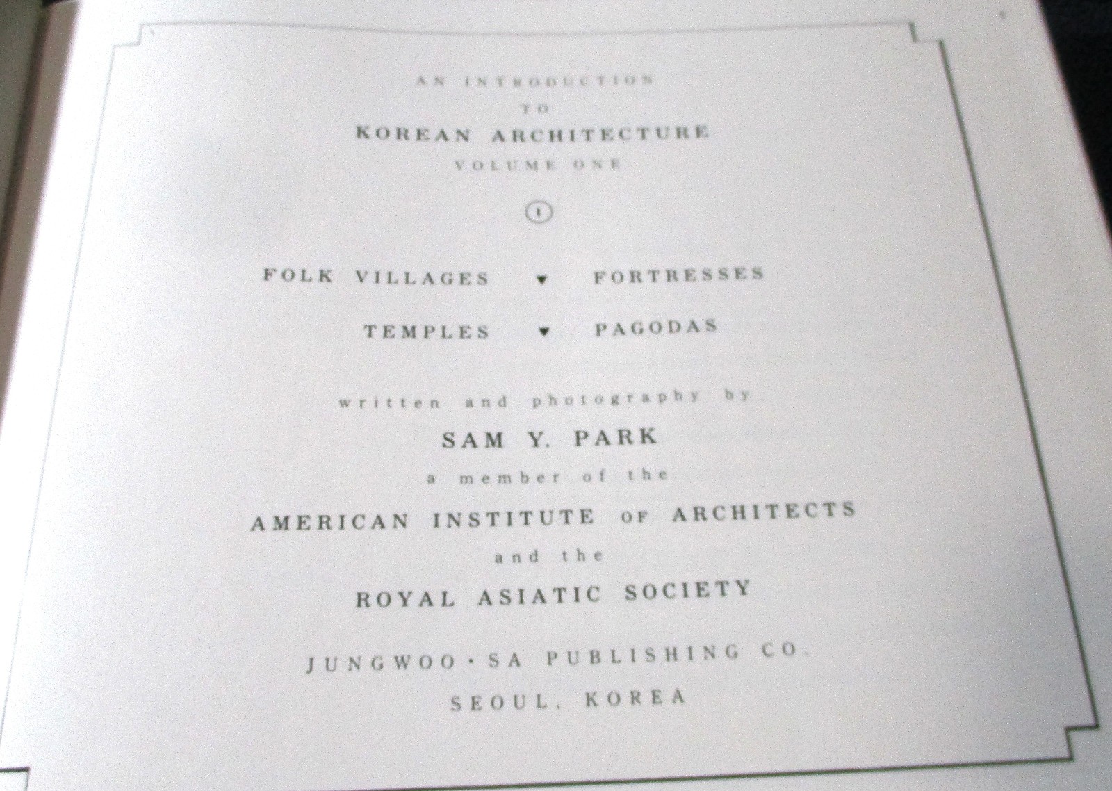 KOREAN ARCHITECTURE 2VHCs SIGNED SAM PARK Limited Edition of 2000