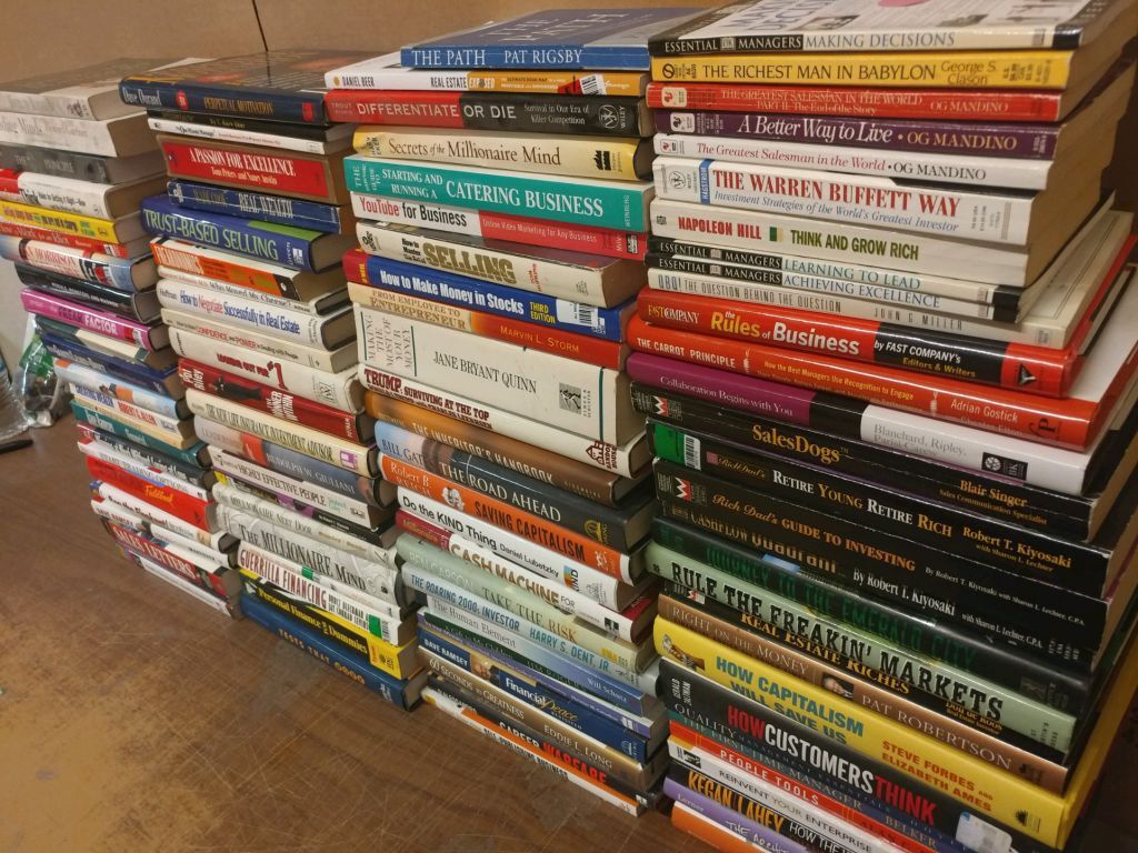 Books by Genre 20 LBS (Pounds) Box Value Lot Sorted Fiction/Nonfiction HB/PB SET