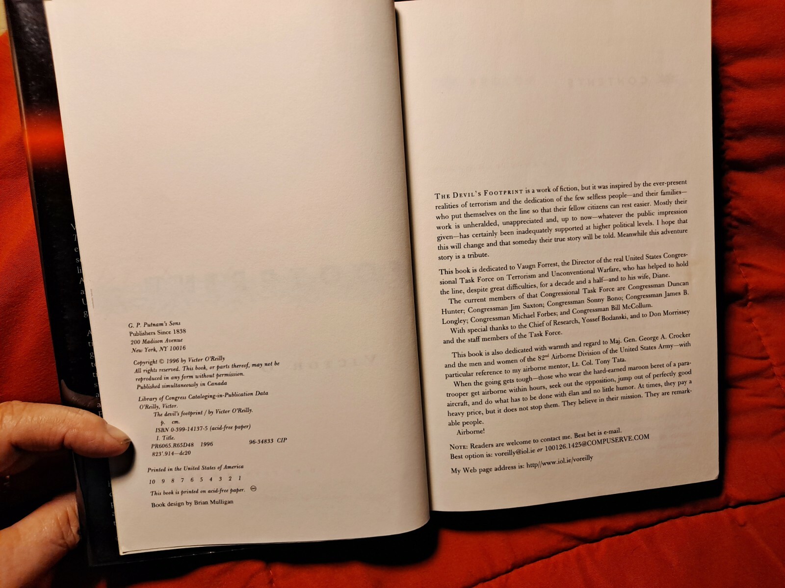 The Devil’s Footprint by Victor O’Reilly, HB with Dust jacket & mylar, 372 pages
