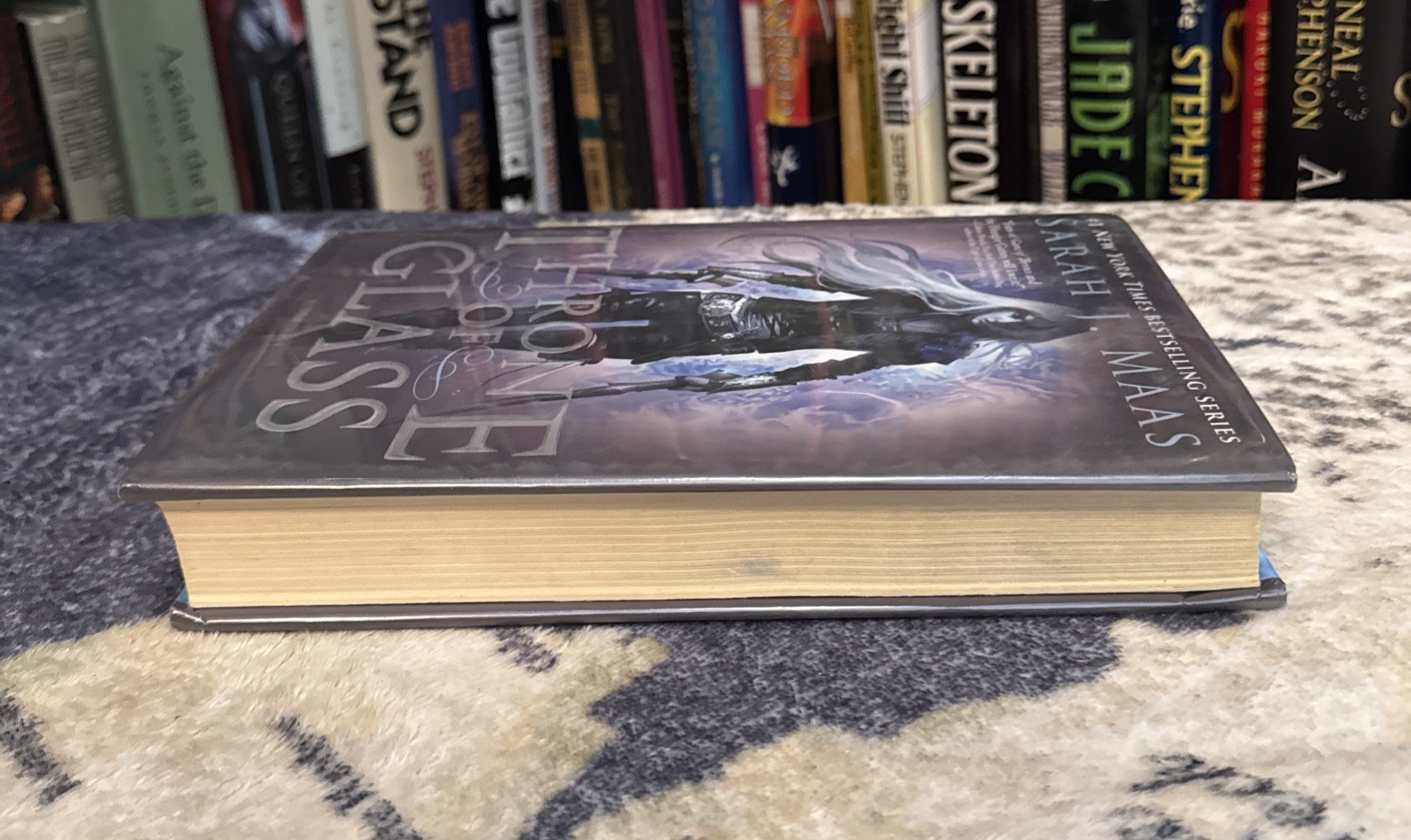 Throne of Glass – Sarah J Maas (Hardcover) Late Print, Original Cover, Ex-Lib.