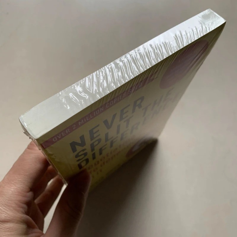 Never Split The Difference By Chris Voss Books In English for Adults Negotiation