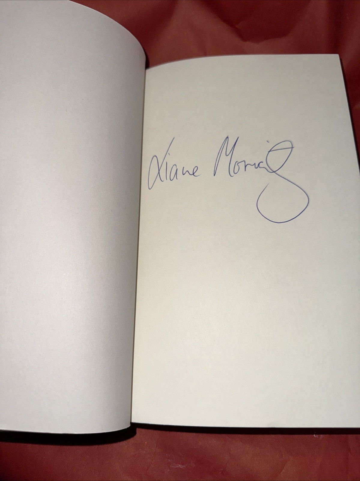 Apples Never Fall by Liane Moriarty SIGNED First Edition First Printing HC DJ
