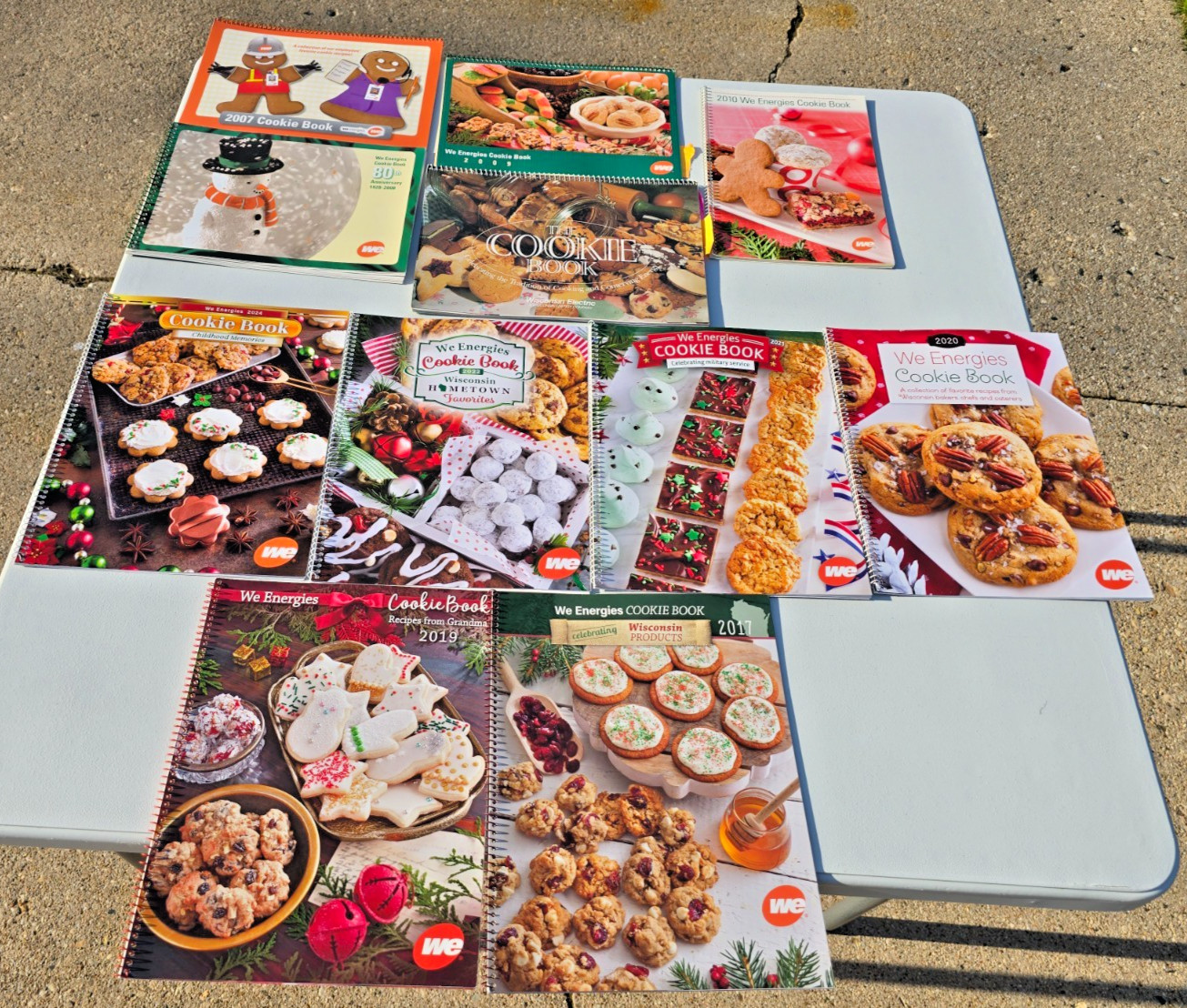Lot of 11 Wisconsin Electric WE Energies Cookie Book Recipe Cookbooks 2006-2019