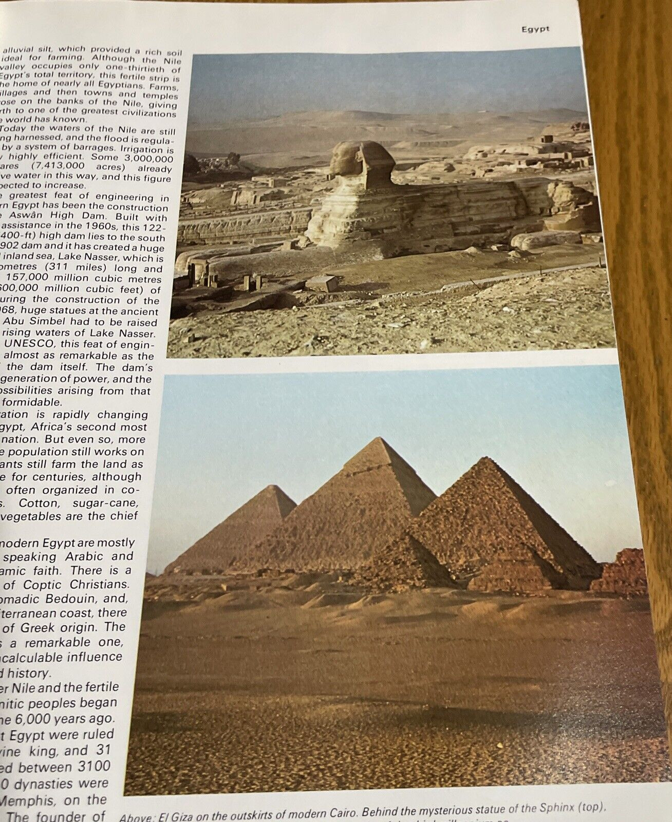 1983 Vintage The Golden Picture Atlas Hardcover 272 Pages