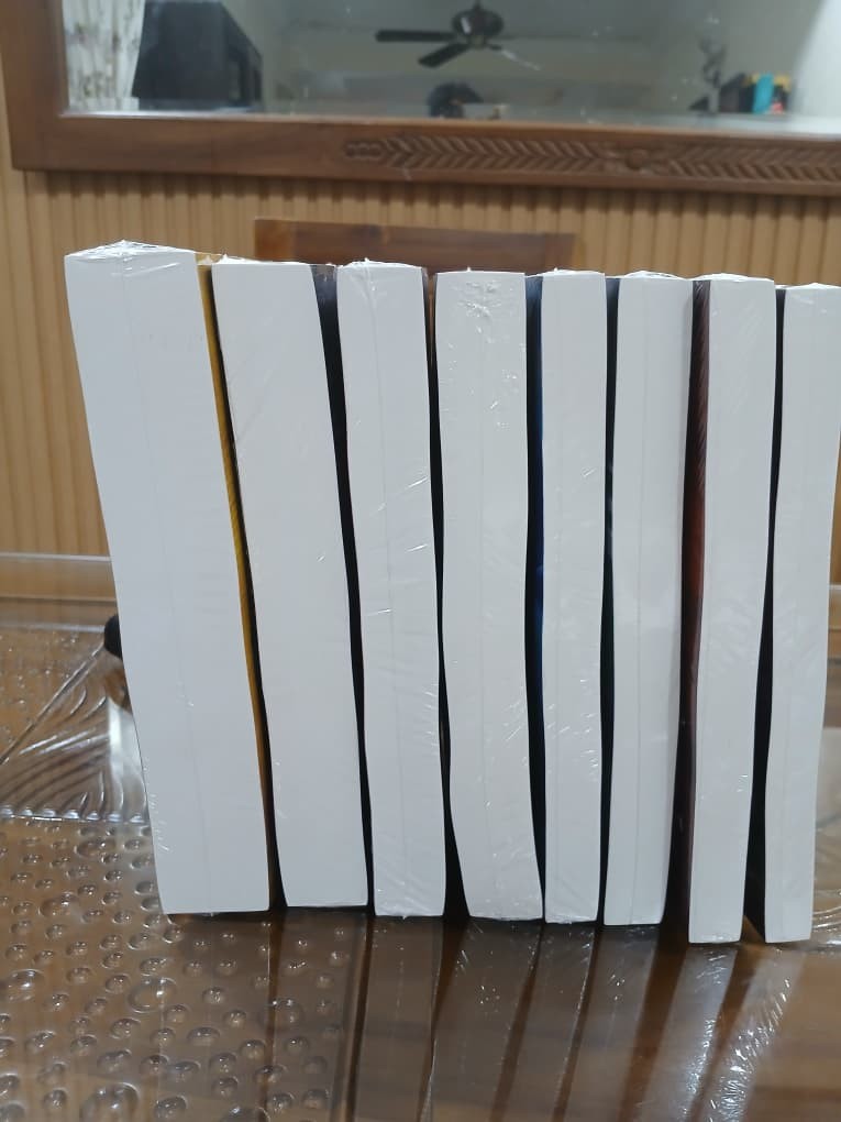 Throne Of Glass 8 Book Set By Sarah J Maas (Paperback English Book Soft Cover)