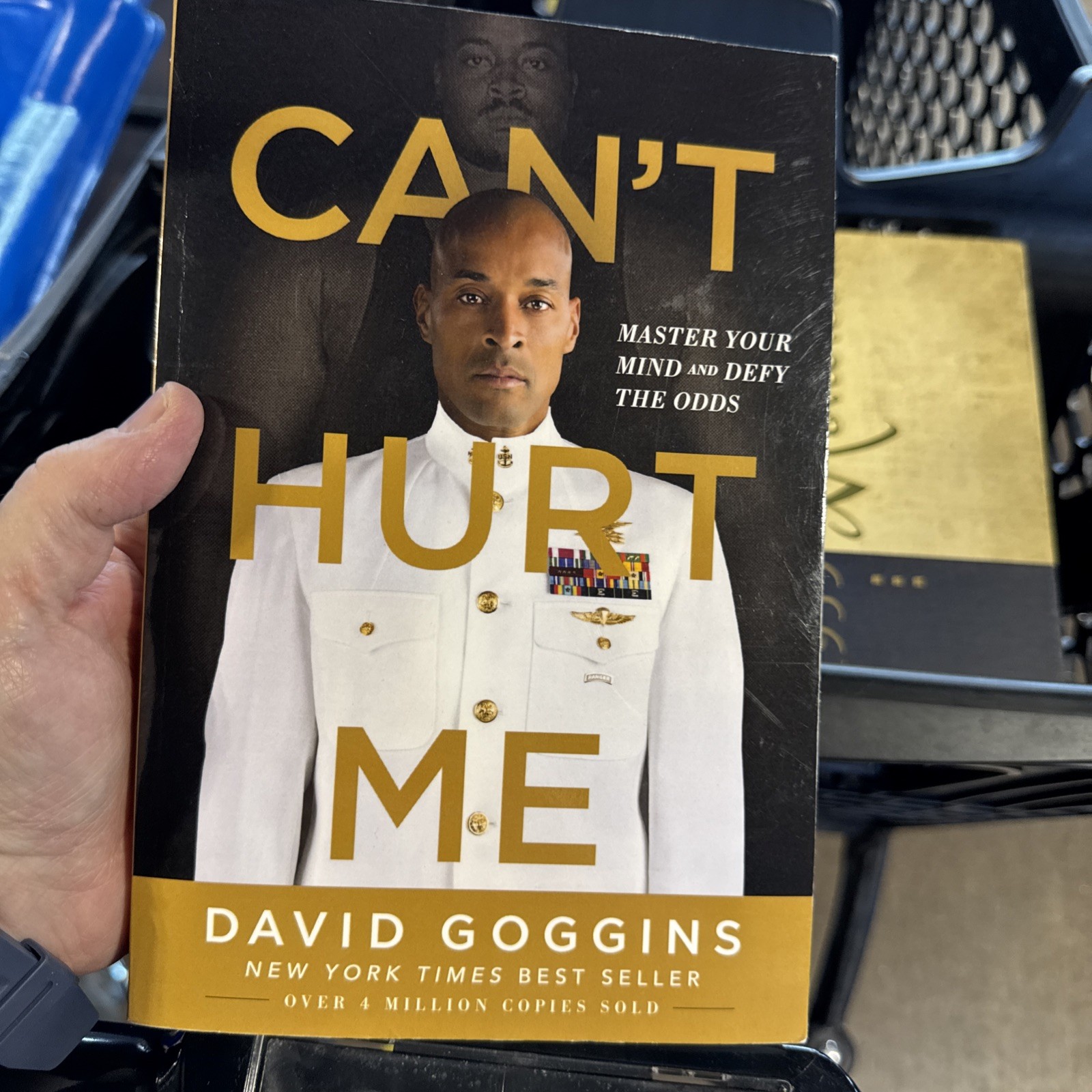Can’t Hurt Me : Master Your Mind and Defy the Odds by David Goggins (2018, Trade