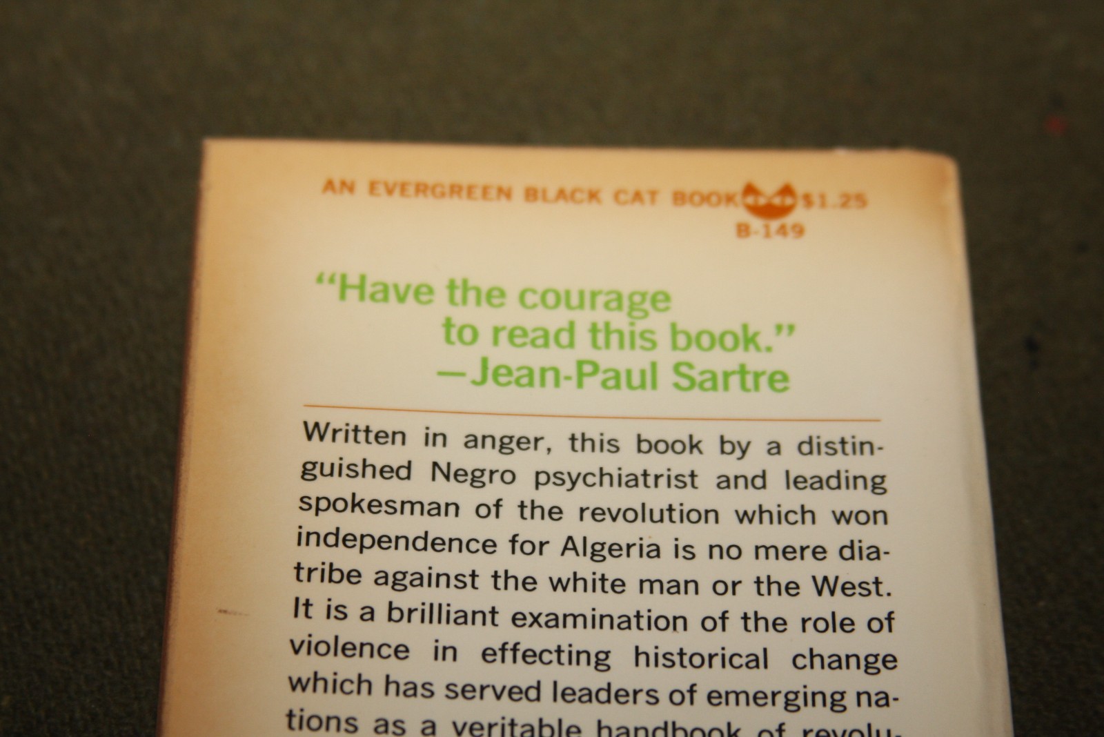 The Wretched of the Earth by Frantz Fanon 1968 PB 1st Print Black Cat Grove