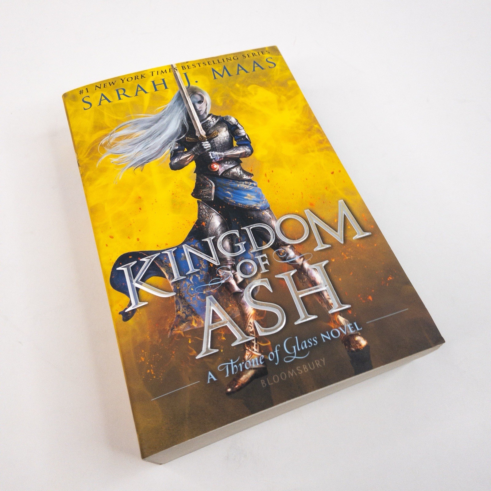 Throne of Glass KINGDOM OF ASH Sarah J Maas 2018 Paperback – Please Read