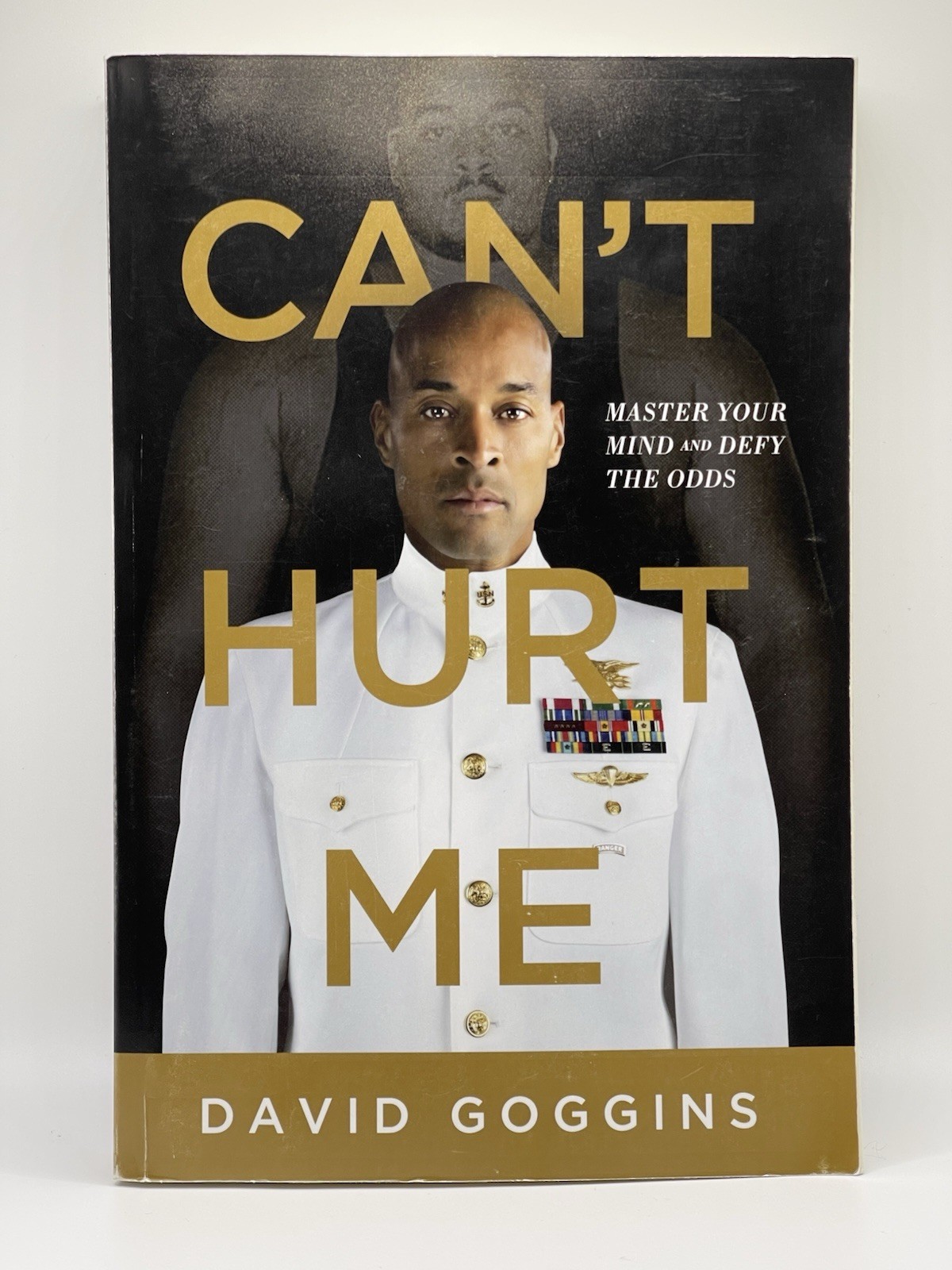 Can’t Hurt Me: Master Your Mind and Defy the Odds – Paperback – GOOD
