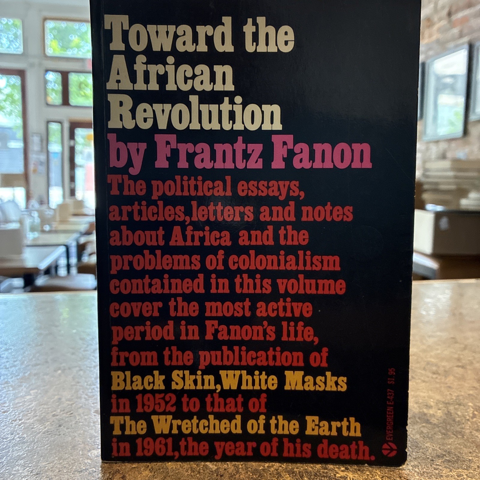 Toward the African Revolution – Frantz Fanon – 1967 Grove Press Rare PB VG