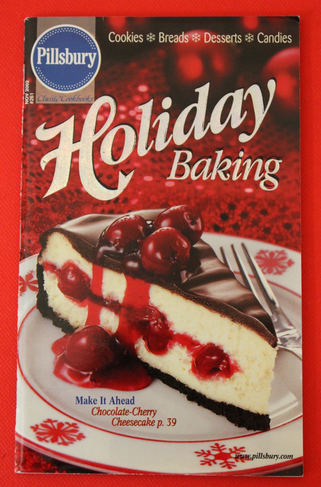 Pillsbury Cookbook Booklets AND a Hard to Find Slip Cover – Holiday Cooking