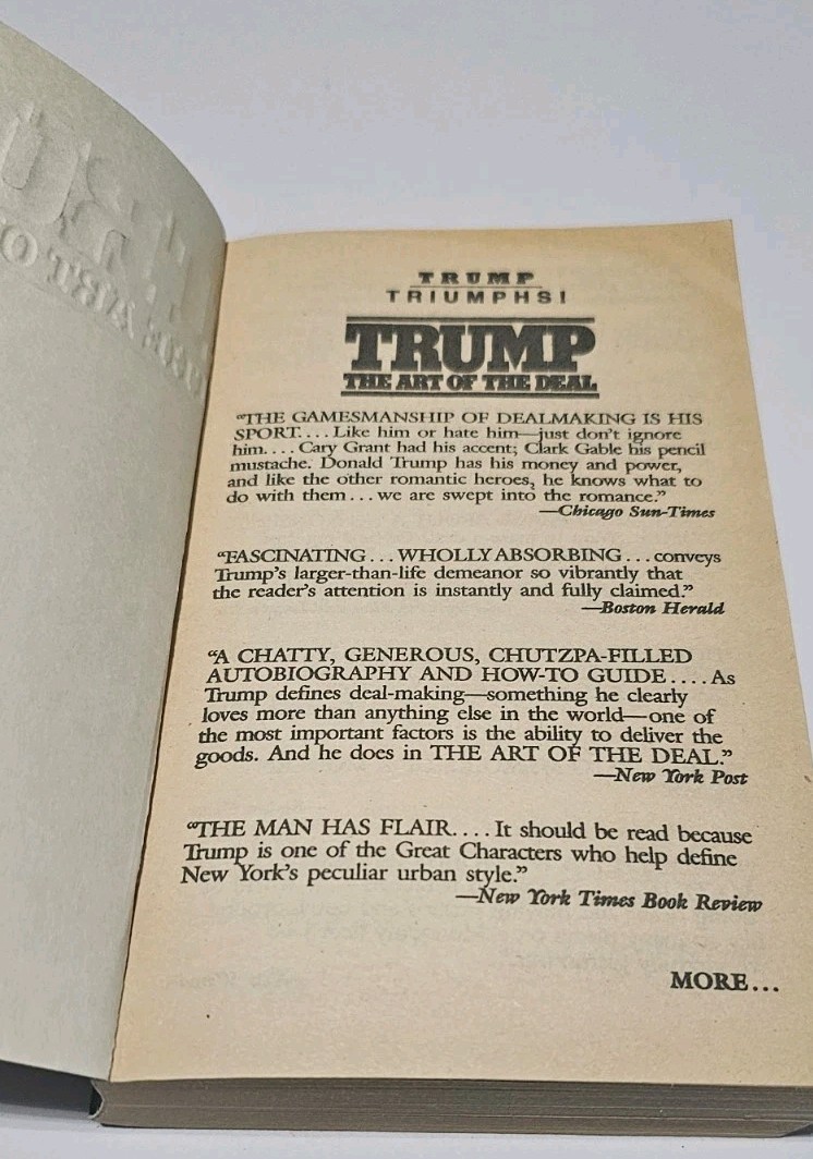 The Art of the Deal Donald Trump 1st Warner Books Edition Paperback 1989 80s VTG