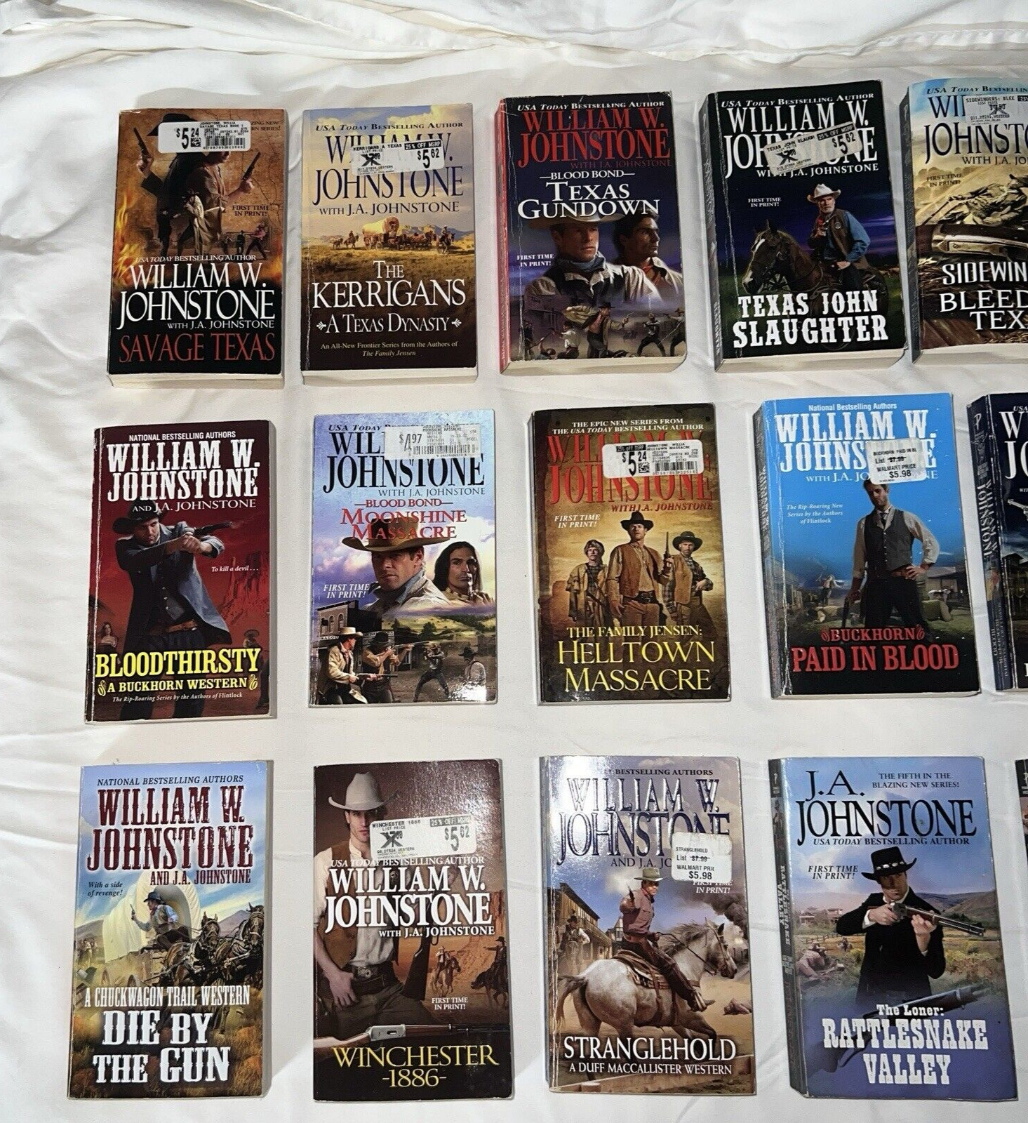 William W. Johnstone Western Paperback Books Multiple Titles Reading Lot Of 20