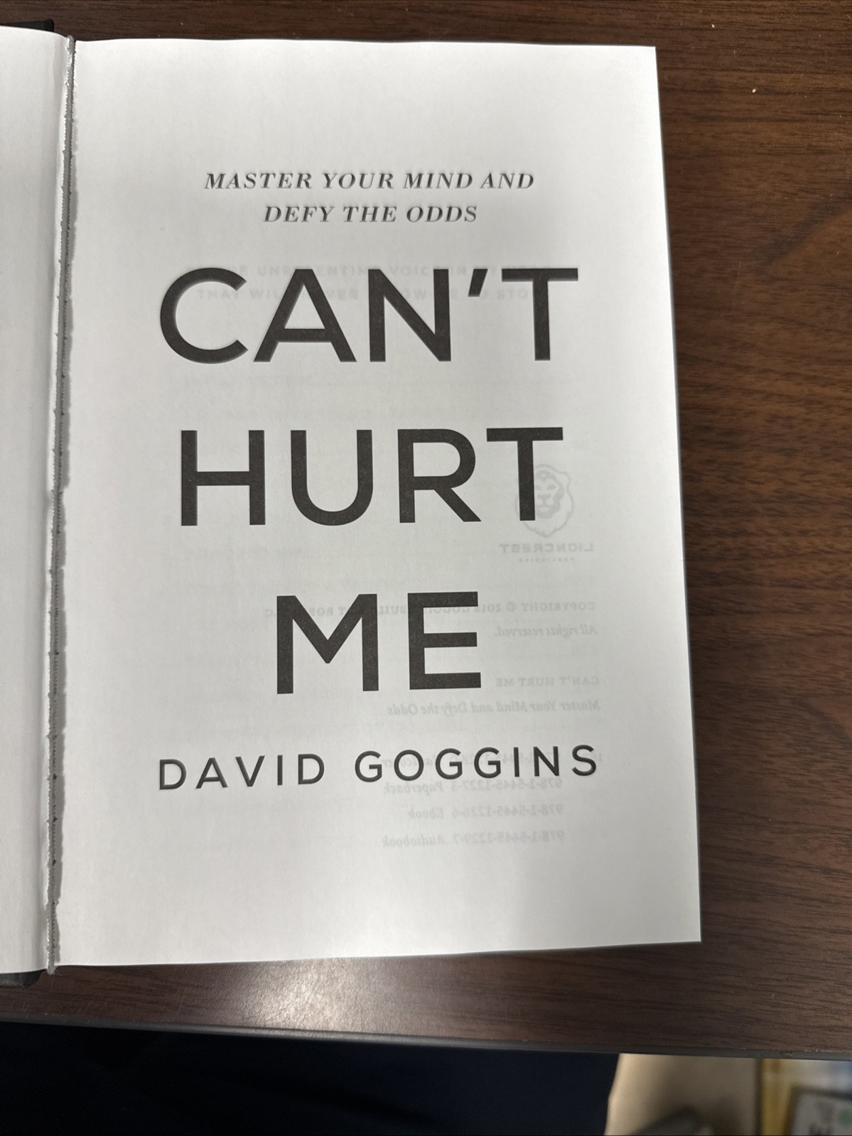 Can’t Hurt Me: Master Your Mind and Defy the Odds by David Goggins Hardcover DJ