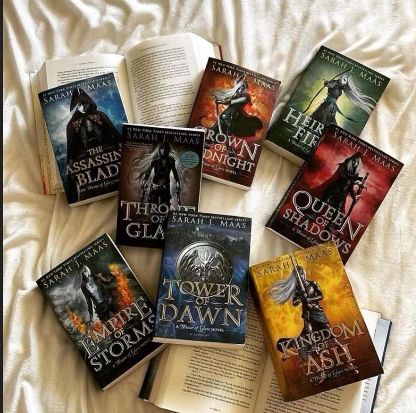 Throne Of Glass 8 Book Set By Sarah J Maas (Paperback English Book Soft Cover)