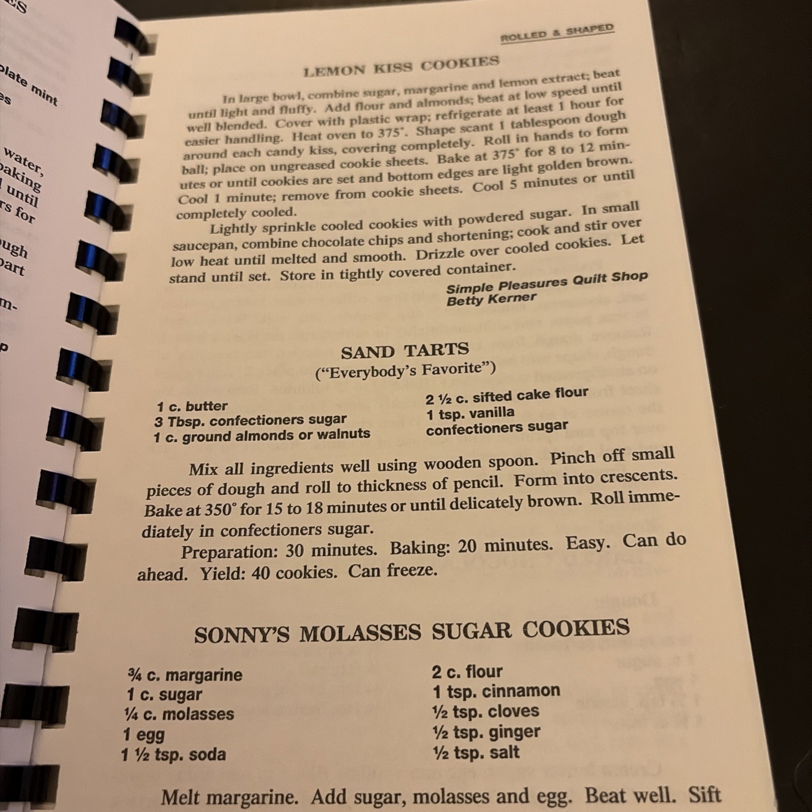 Cortland Speciality Shoppes Cookie Cookbook VTG 1987 Cortland, Ohio 128 Pages
