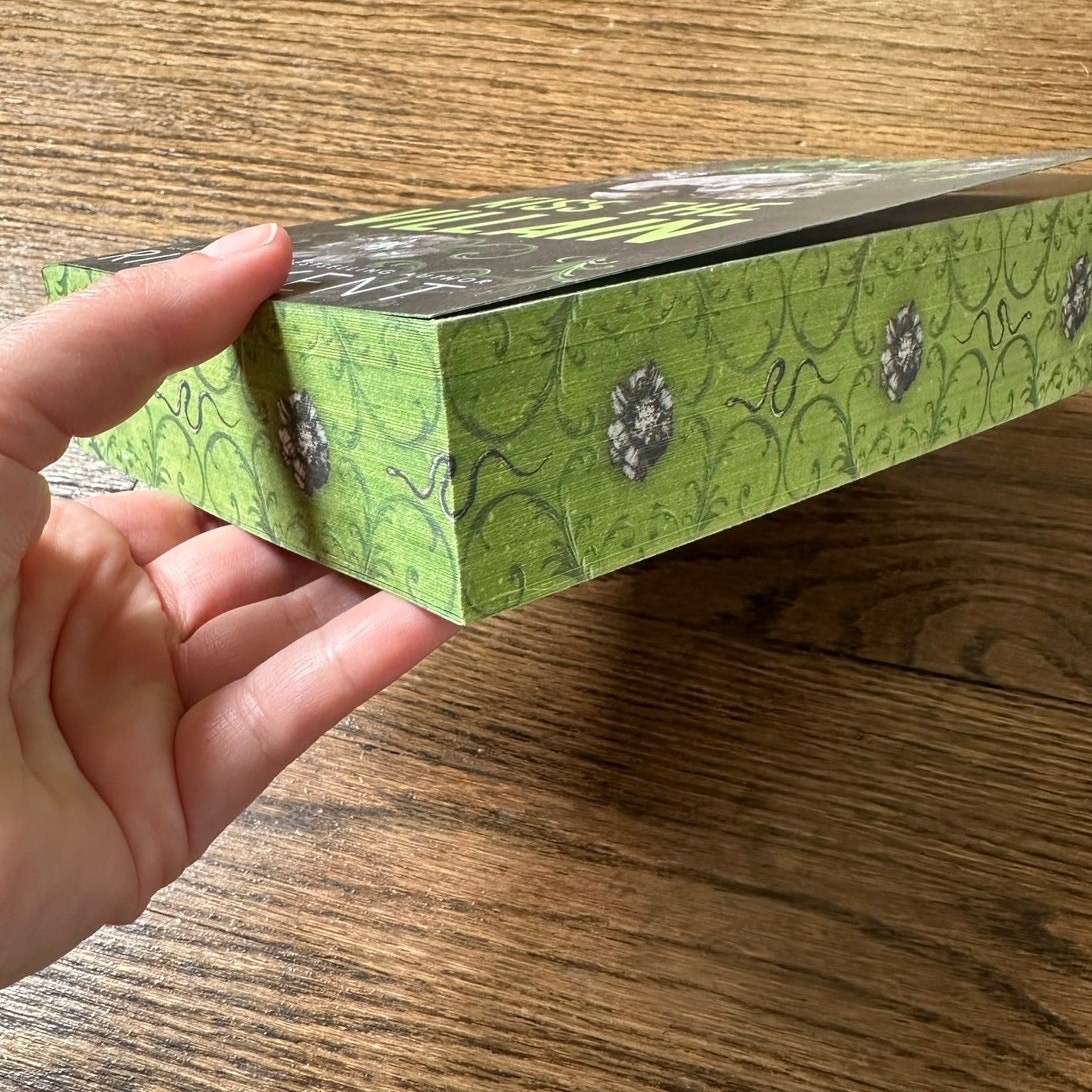 Kiss The Villain By Rina Kent Deluxe Paperback W/ Sprayed Edges